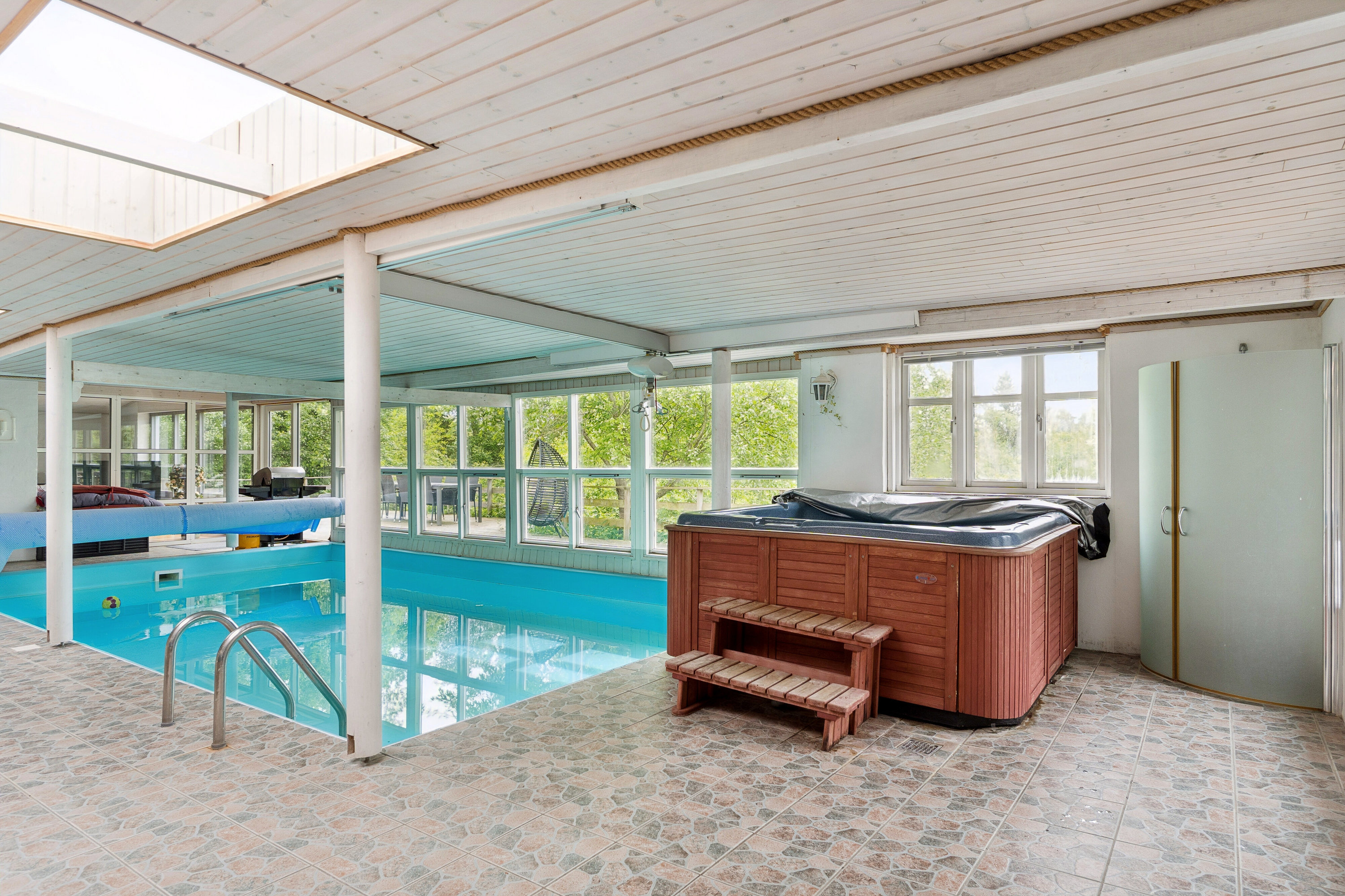Fremhævet swimmingpool billede i fuldskærmstilstand. Billede af Tyttebærvej 136, 7441 Bording