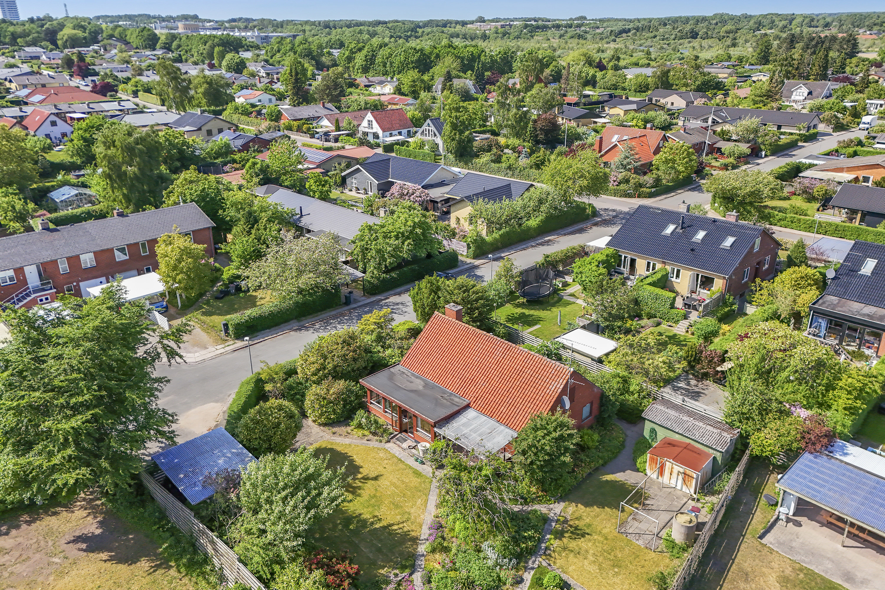 Fremhævet luftfoto billede i fuldskærmstilstand. Billede af Nørreskovvej 2, 2740 Skovlunde