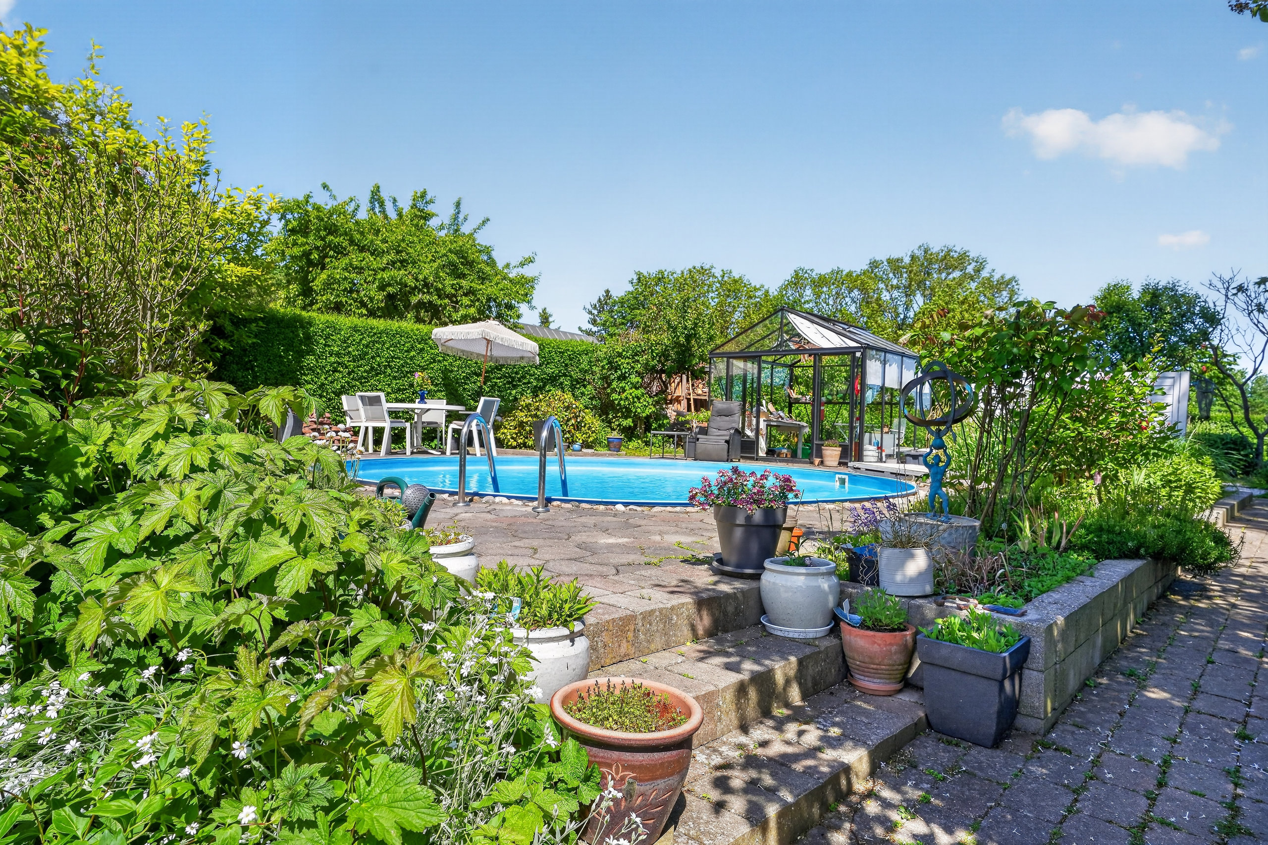 Fremhævet swimmingpool billede i fuldskærmstilstand. Billede af Solrød Byvej 44, Solrød, 2680 Solrød Strand