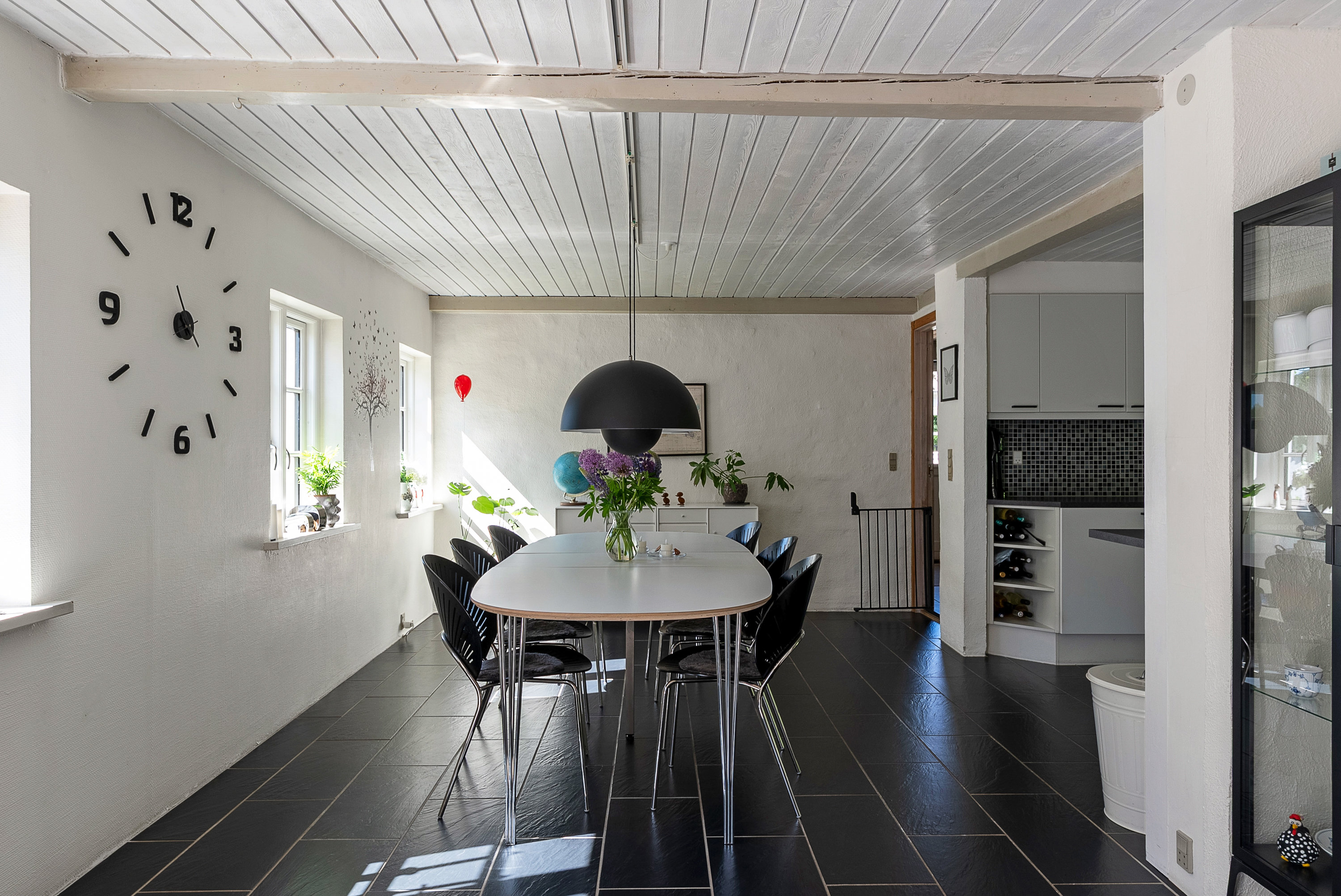 Fremhævet stue billede i fuldskærmstilstand. Billede af Kasbækvej 12, Nr Broby, 5672 Broby