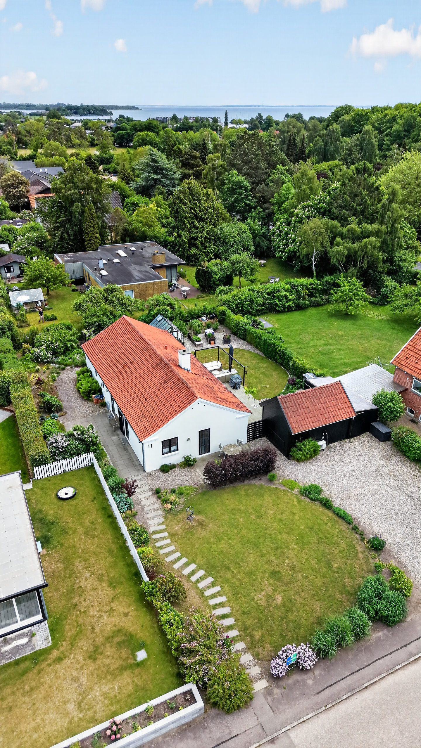 Fremhævet luftfoto billede i fuldskærmstilstand. Billede af Dr Schadsvej 11, 4500 Nykøbing Sj