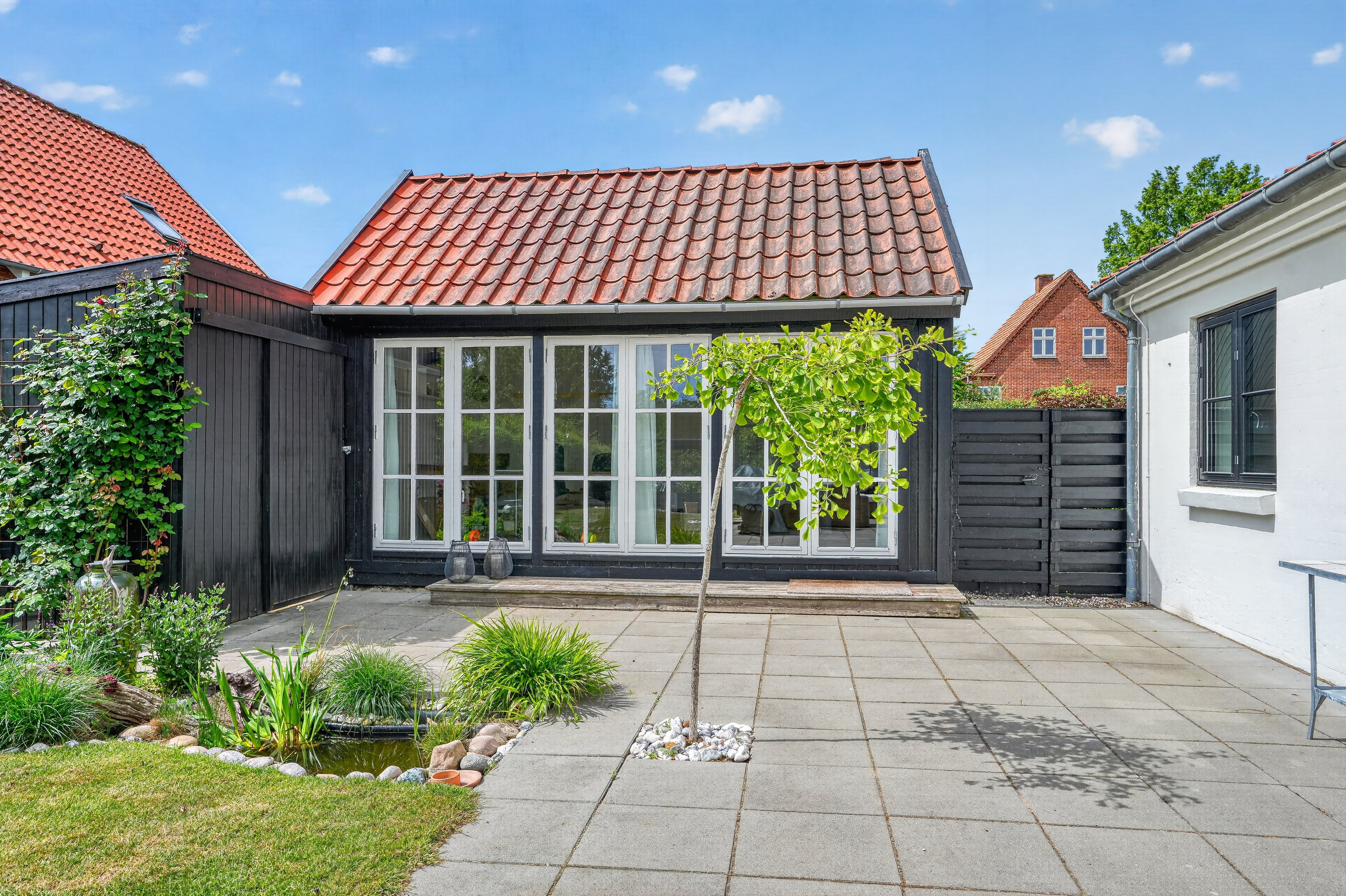 Fremhævet terrasse billede i fuldskærmstilstand. Billede af Dr Schadsvej 11, 4500 Nykøbing Sj