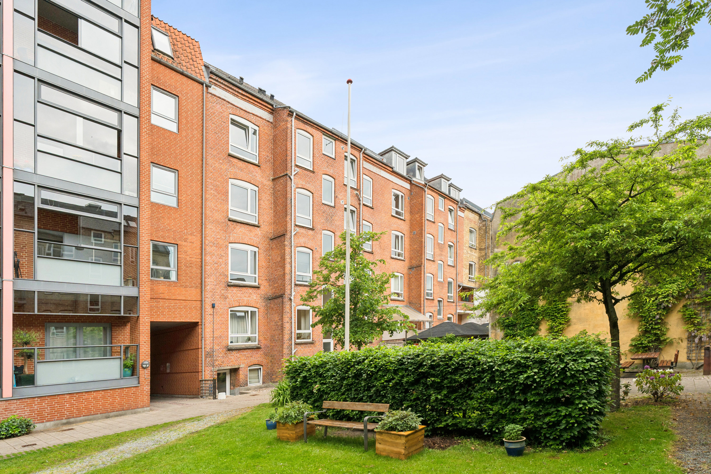Fremhævet andet billede i fuldskærmstilstand. Billede af Louisegade 7, 3. th., 9000 Aalborg
