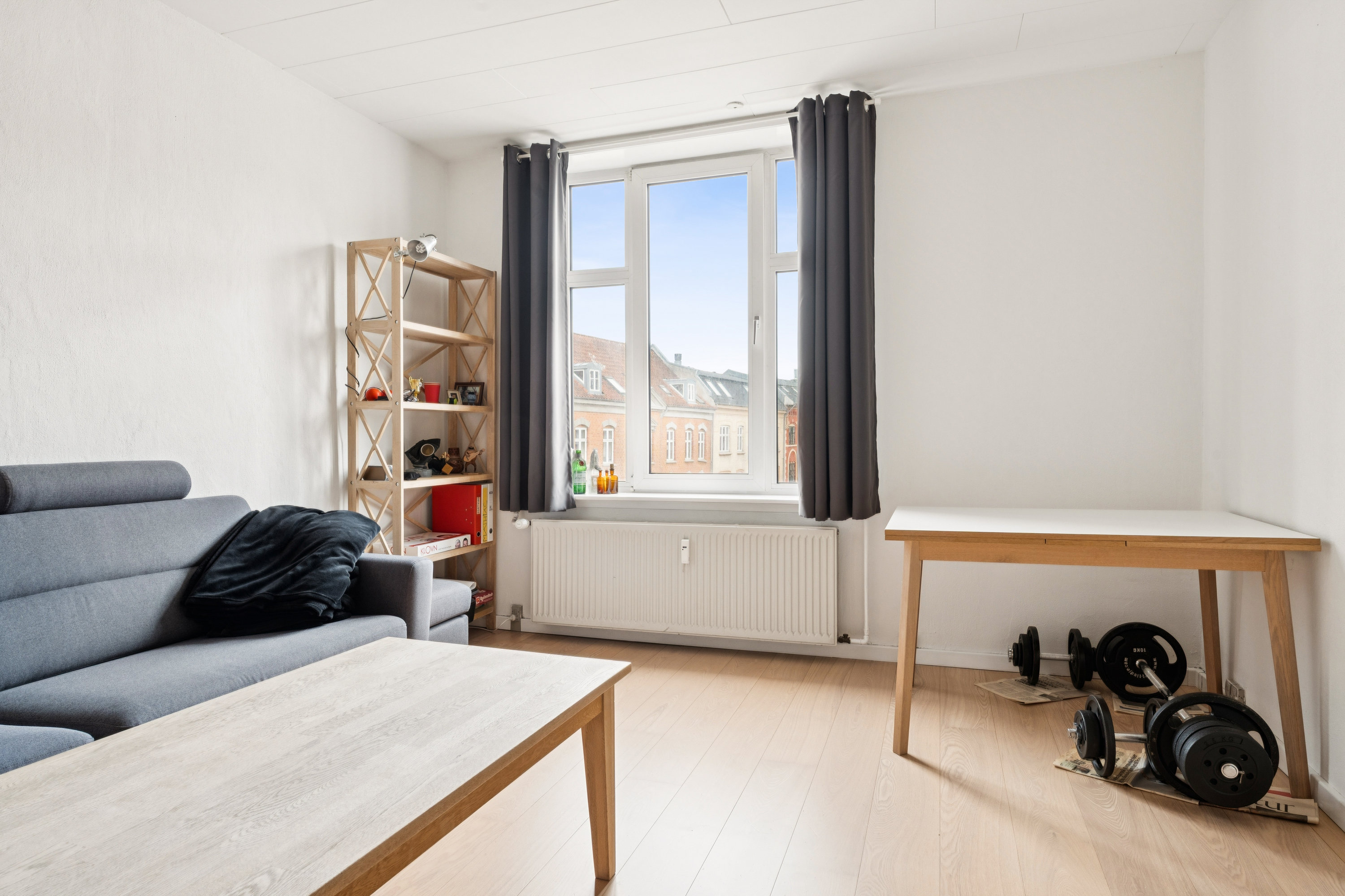 Fremhævet stue billede i fuldskærmstilstand. Billede af Louisegade 7, 3. th., 9000 Aalborg