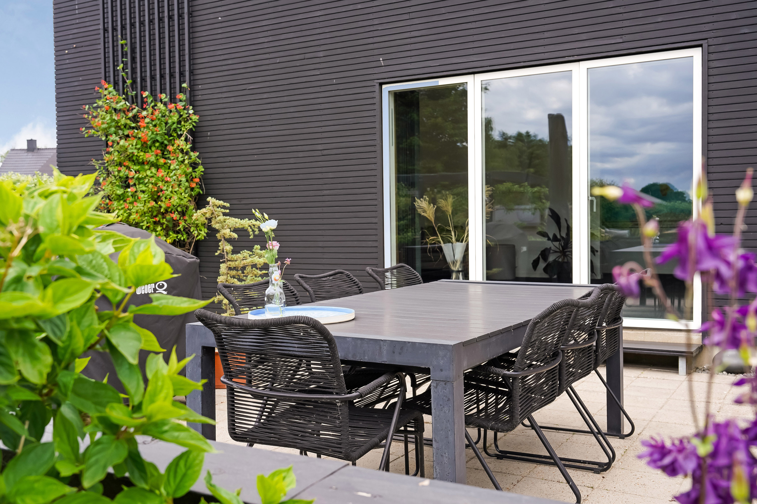 Fremhævet terrasse billede i fuldskærmstilstand. Billede af Nyvej 6, Aale, 7160 Tørring