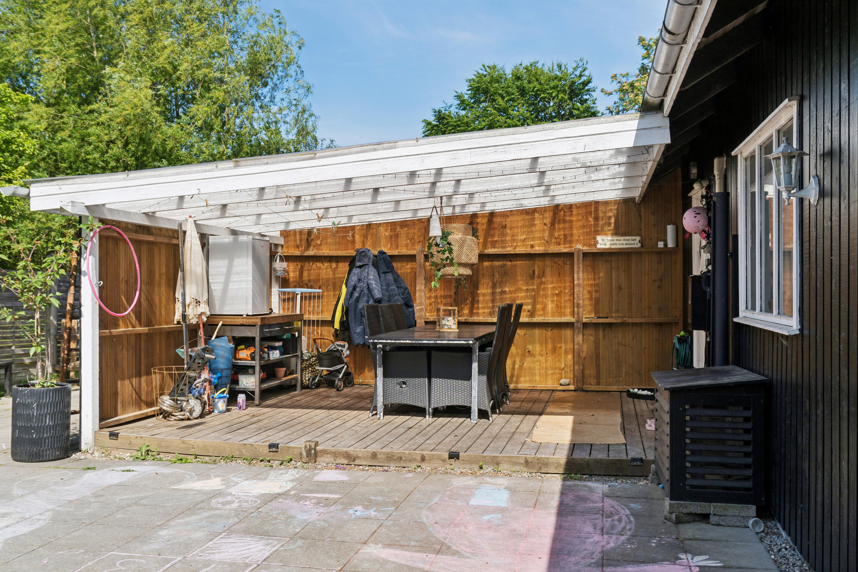 Fremhævet terrasse billede i fuldskærmstilstand. Billede af Kløvervej 27, Gundestrup, 4571 Grevinge