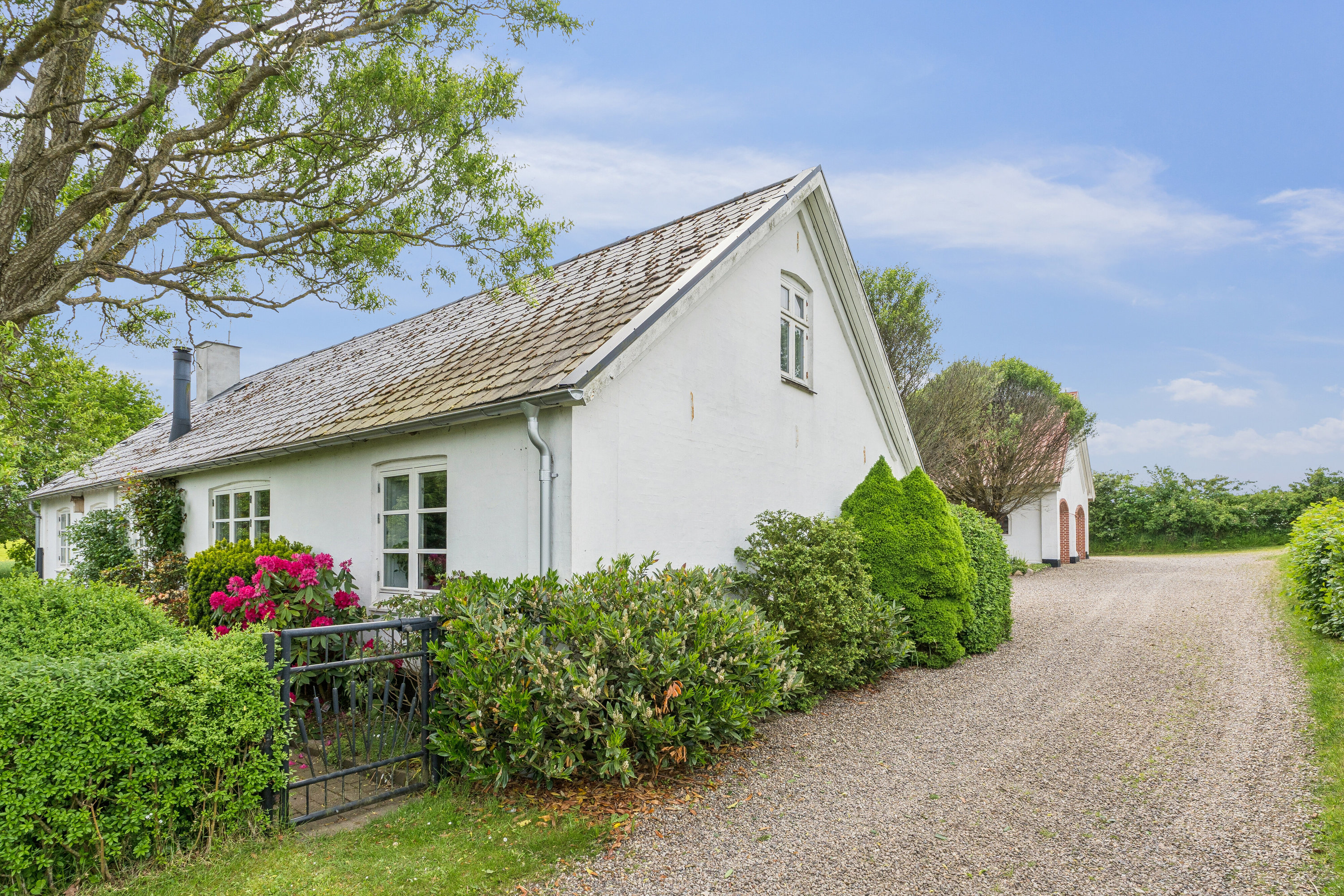 Fremhævet set fra vejen billede i fuldskærmstilstand. Billede af Viborgvej 111, 8600 Silkeborg