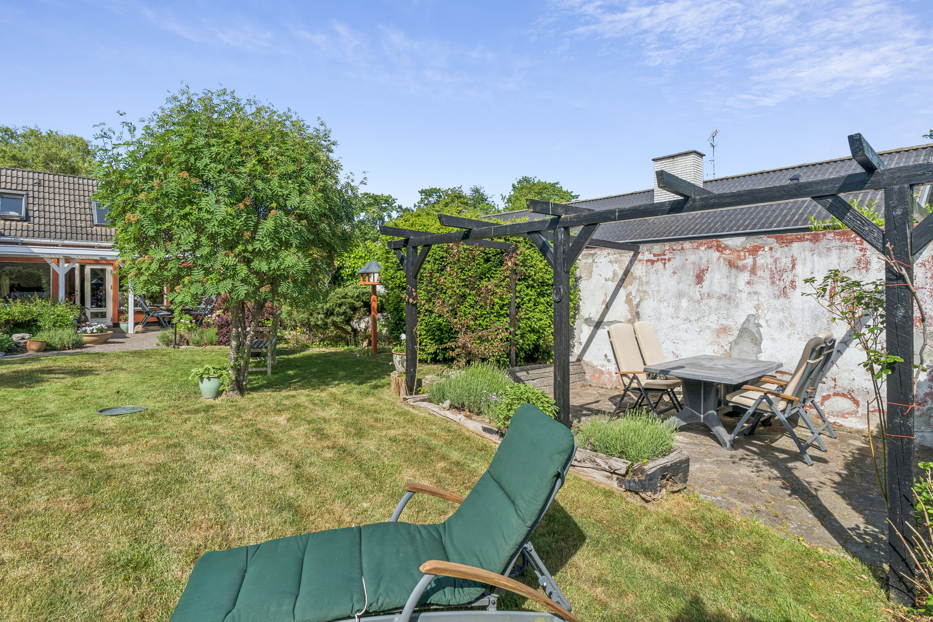 Fremhævet terrasse billede i fuldskærmstilstand. Billede af Elvergårdsvej 12A, 2610 Rødovre