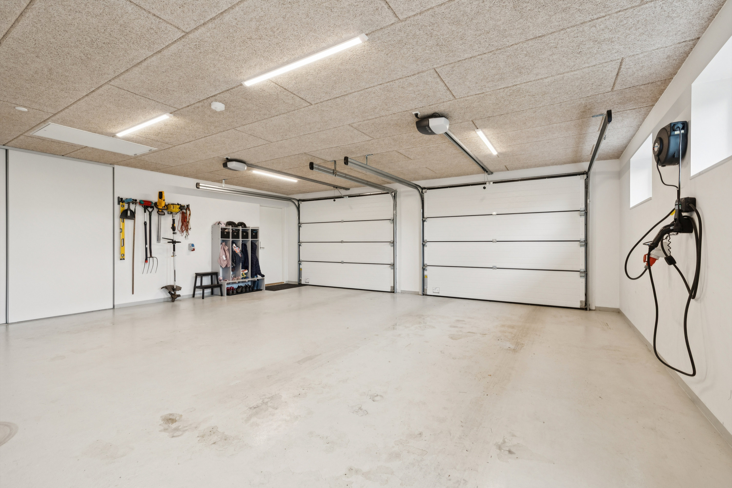 Fremhævet garage billede i fuldskærmstilstand. Billede af Følfodhøjen 30, Gram, 8660 Skanderborg