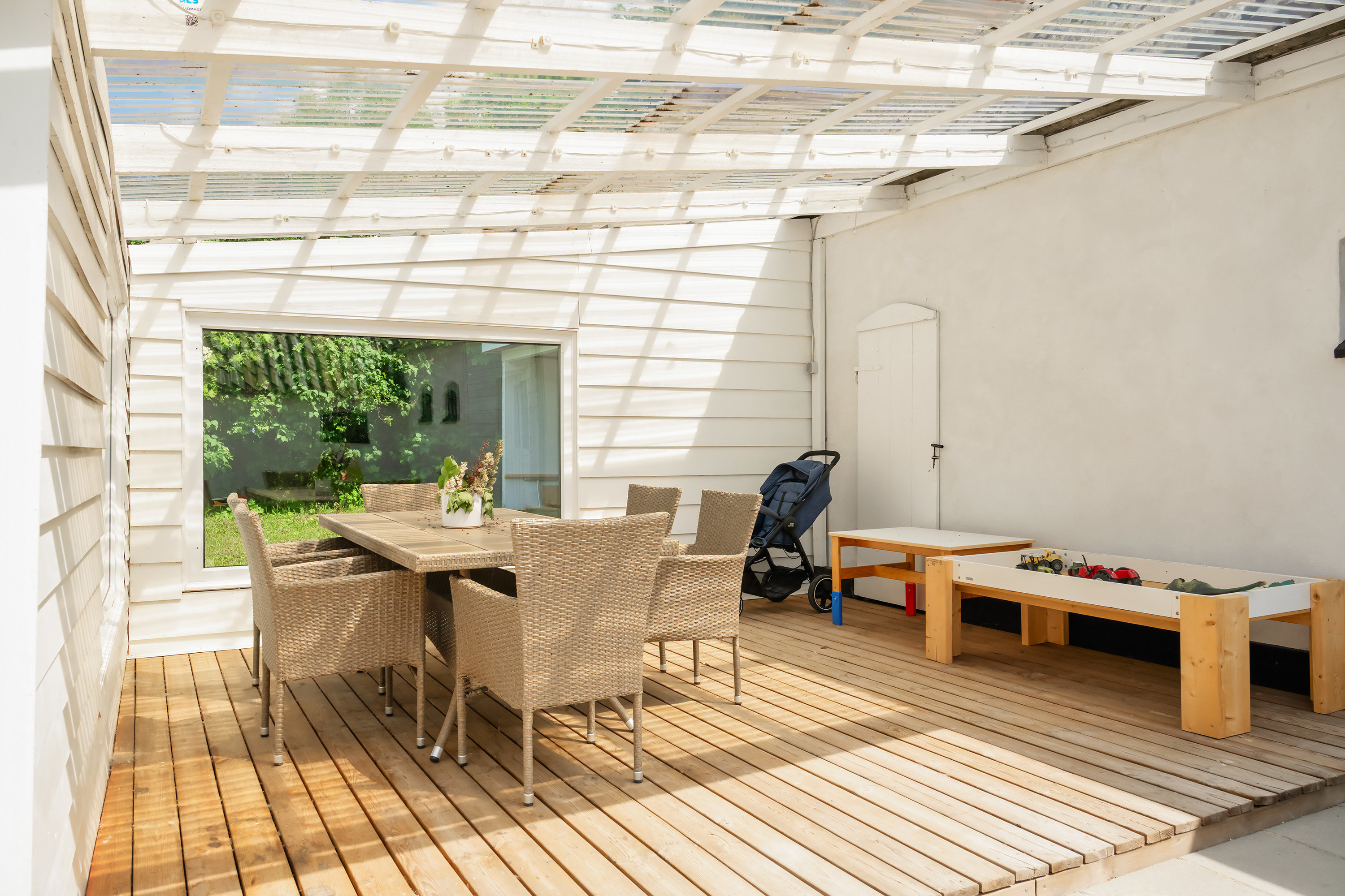 Fremhævet overdækket terrasse billede i fuldskærmstilstand. Billede af Keldskovvej 7, Bruntofte, 4800 Nykøbing F