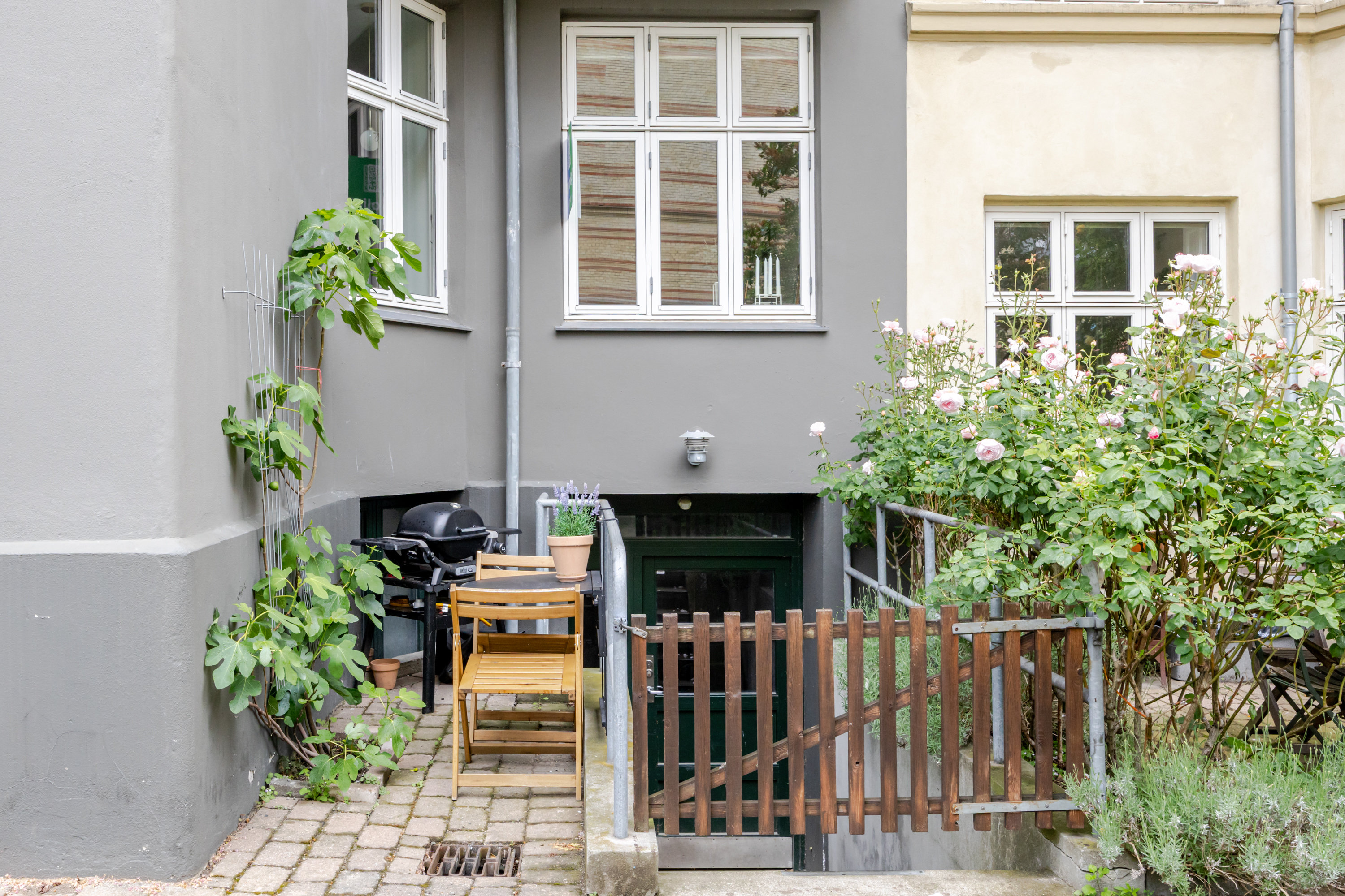 Fremhævet andet billede i fuldskærmstilstand. Billede af Nørre Sideallé 5, st., 2200 København N