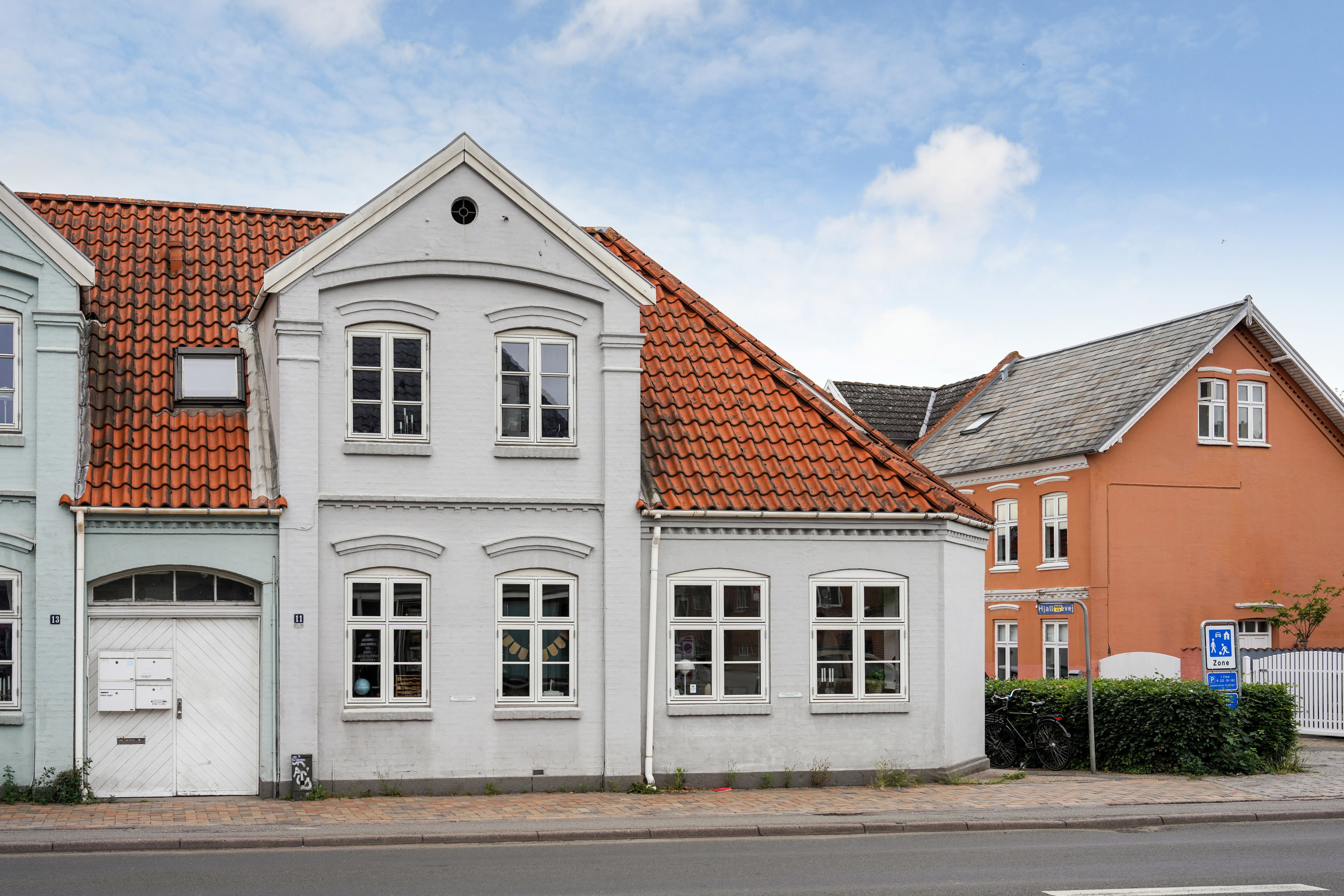 Fremhævet ejendommen billede i fuldskærmstilstand. Billede af Hjallesevej 11, 1., 5000 Odense C