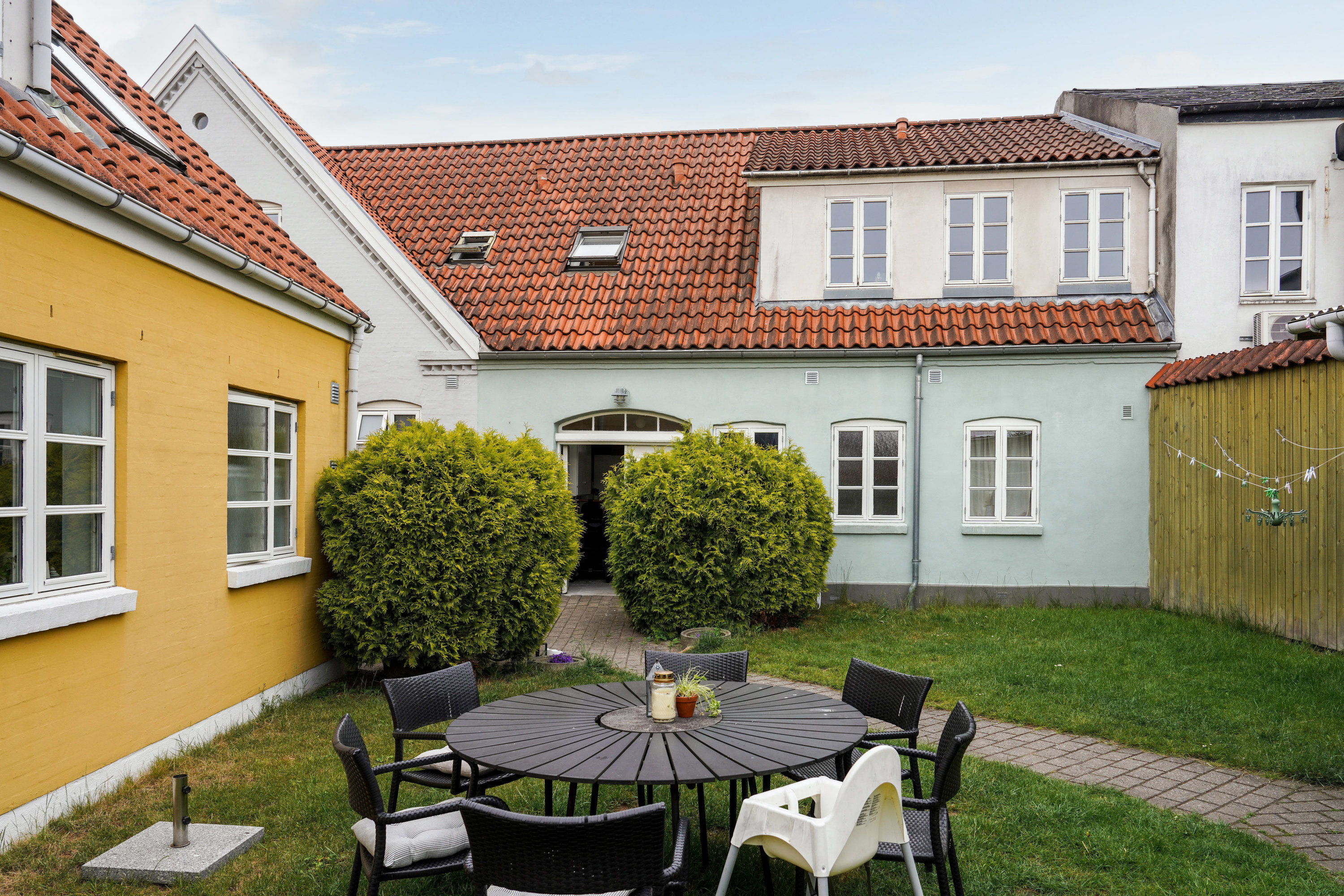 Fremhævet terrasse billede i fuldskærmstilstand. Billede af Hjallesevej 11, 1., 5000 Odense C