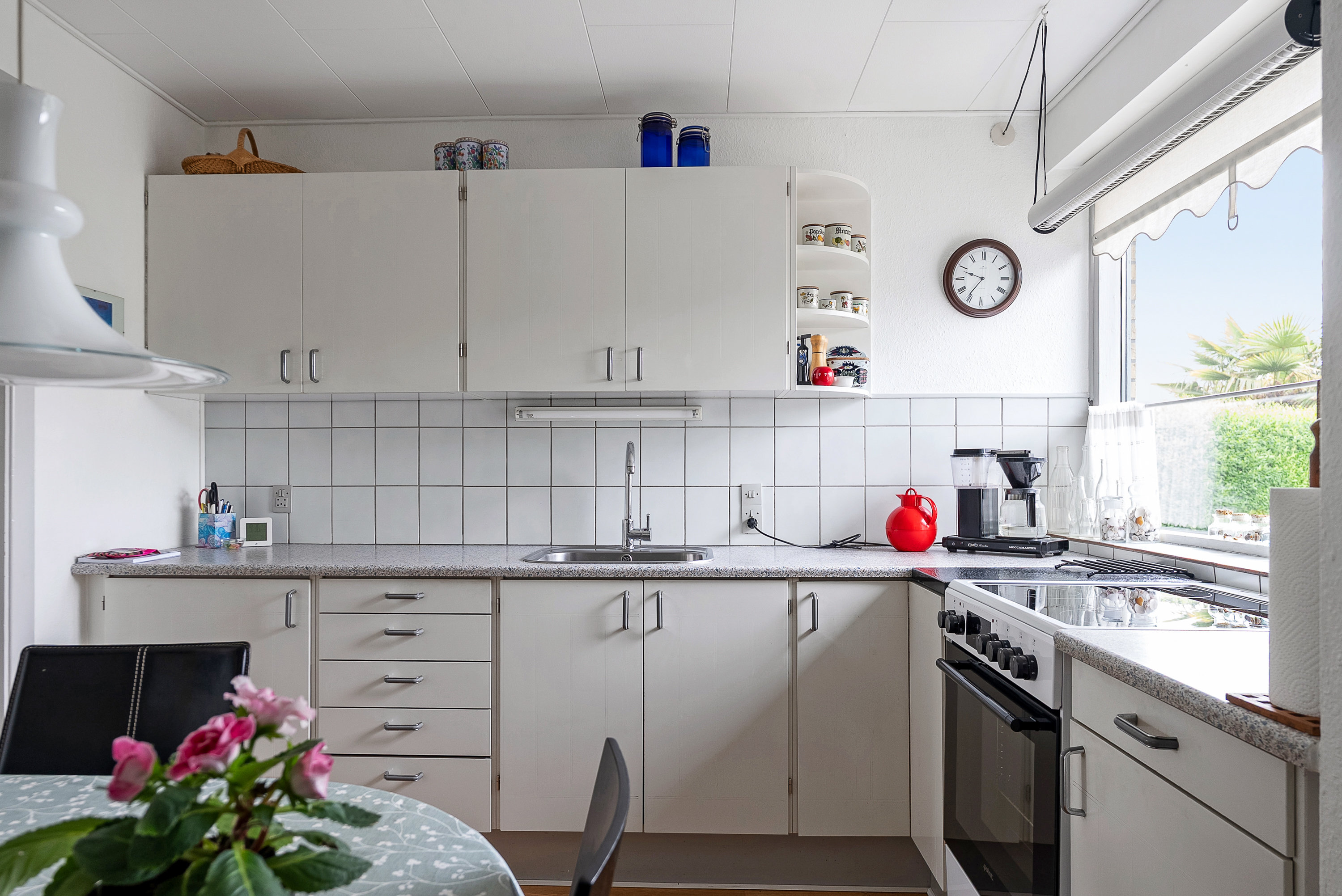 Fremhævet køkken billede i fuldskærmstilstand. Billede af Humlebivænget 41, Hjallese, 5260 Odense S