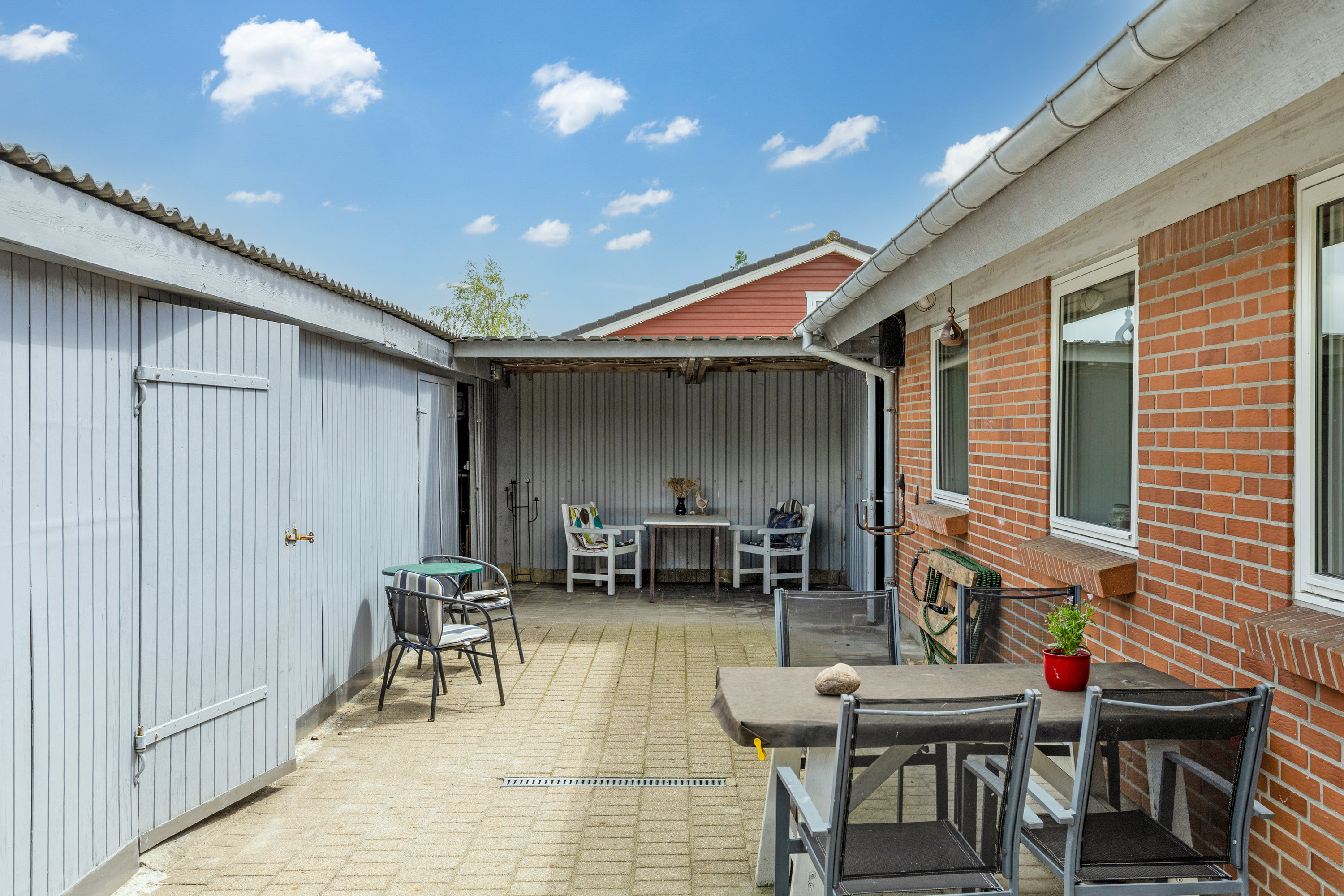 Fremhævet terrasse billede i fuldskærmstilstand. Billede af Rantzausvænget 10, Visby, 6261 Bredebro