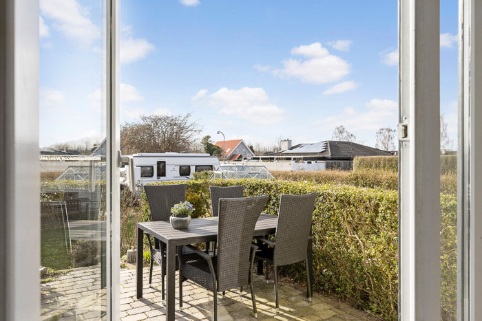 Fremhævet terrasse billede i fuldskærmstilstand. Billede af Kastanienborgvej 31, 2650 Hvidovre