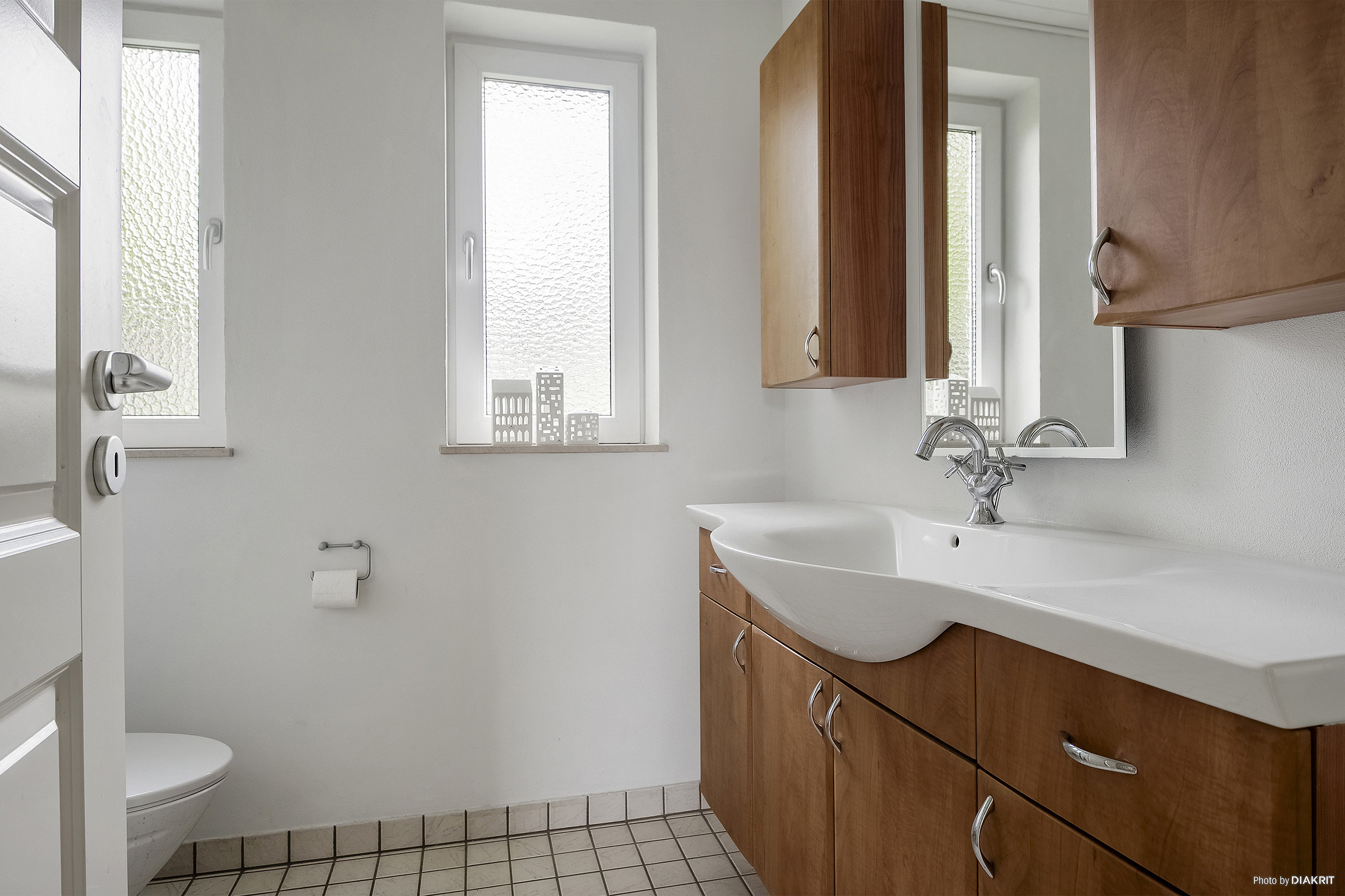 Fremhævet toilet billede i fuldskærmstilstand. Billede af Blommevænget 214, Saksild, 8300 Odder