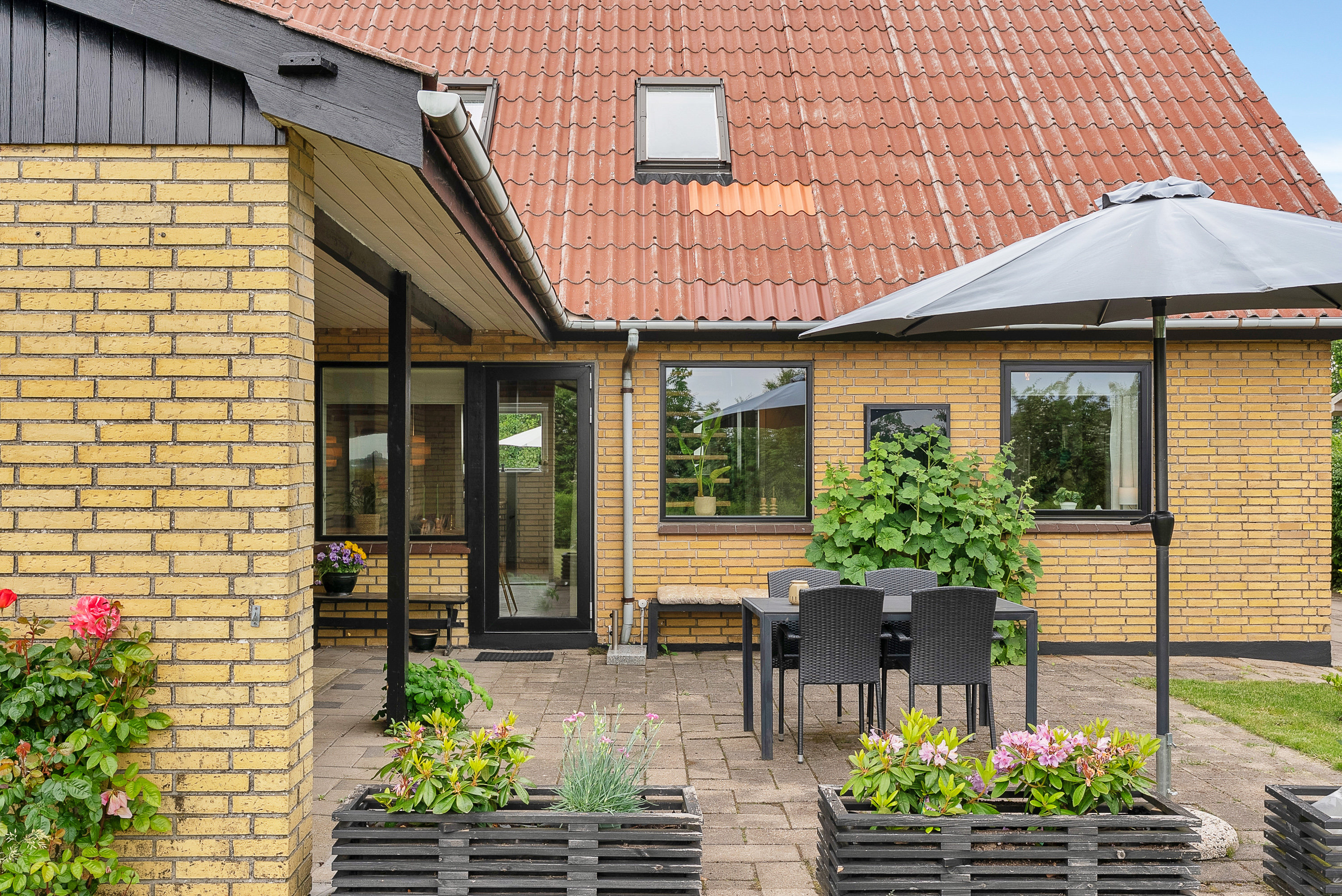 Fremhævet terrasse billede i fuldskærmstilstand. Billede af Sundbjergvej 47, Diernæs, 5600 Faaborg