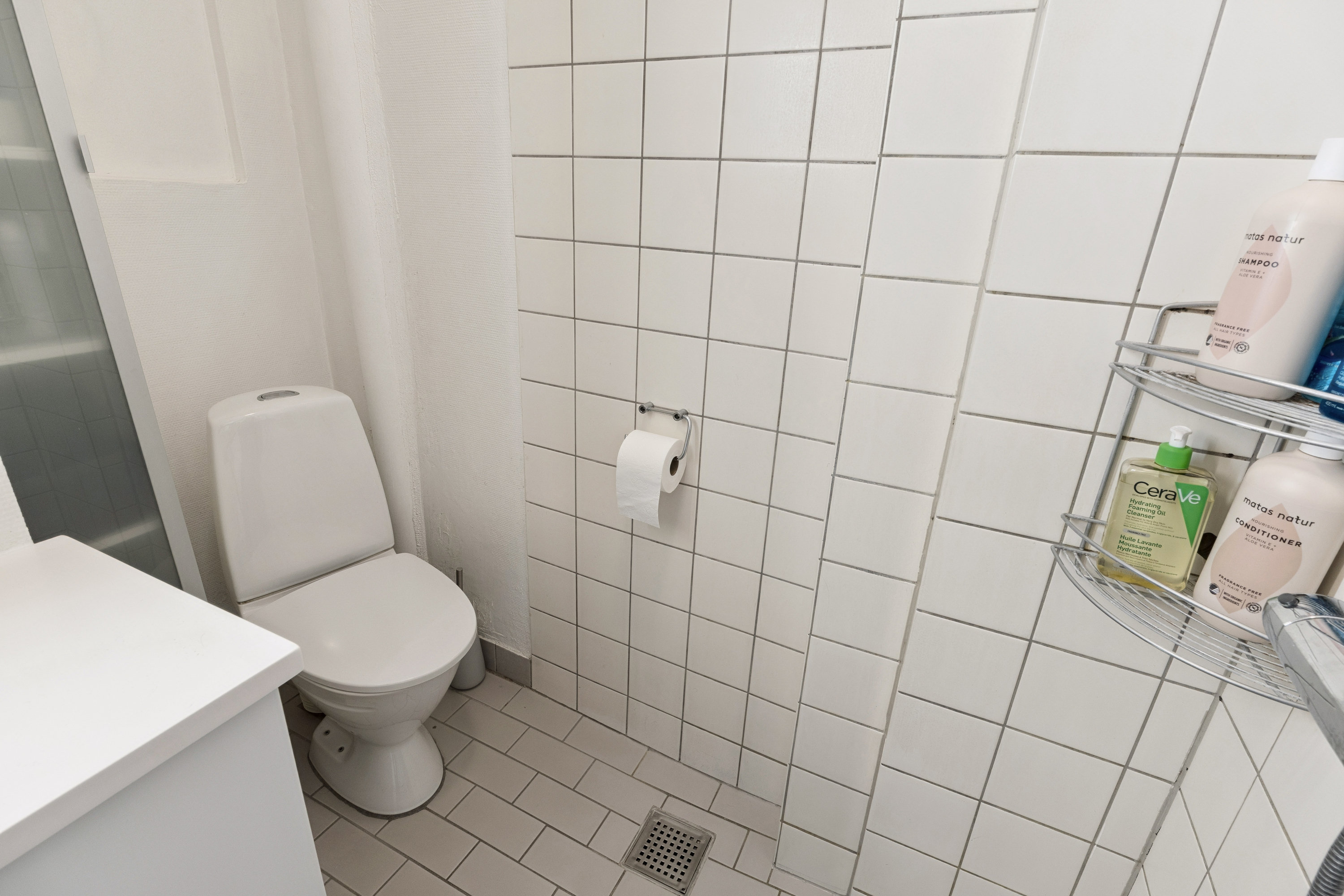 Fremhævet badeværelse billede i fuldskærmstilstand. Billede af Korsørgade 38, 1. tv., 2100 København Ø