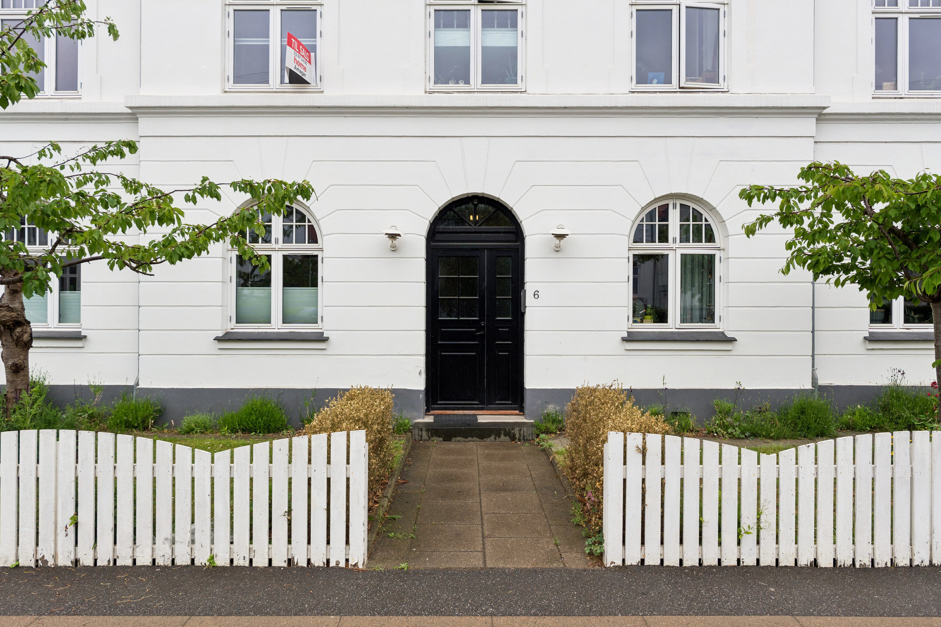 Fremhævet facade billede i fuldskærmstilstand. Billede af Backersvej 6, 2. tv., 2300 København S