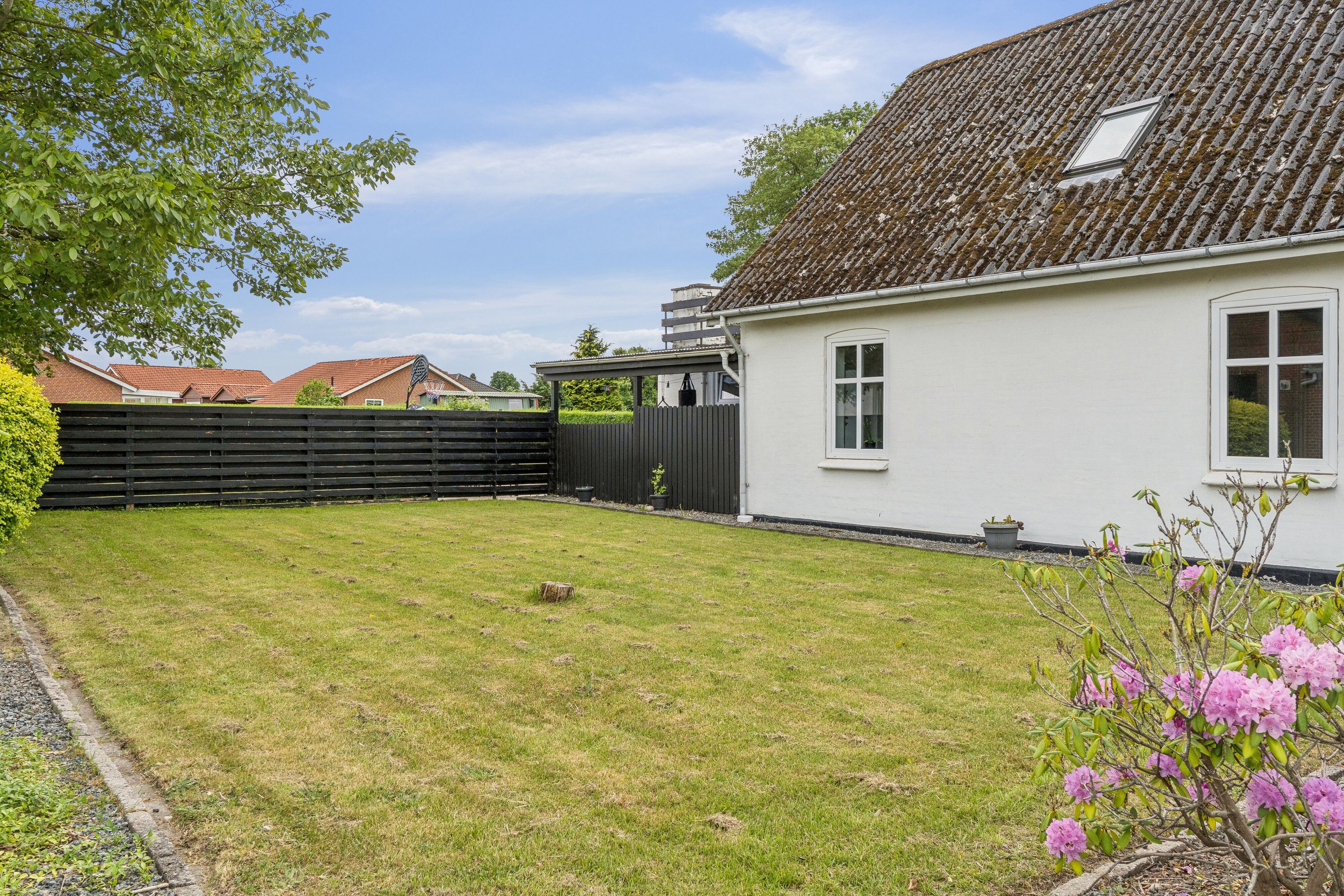 Fremhævet set fra haven billede i fuldskærmstilstand. Billede af Hovedgaden 101, 6360 Tinglev