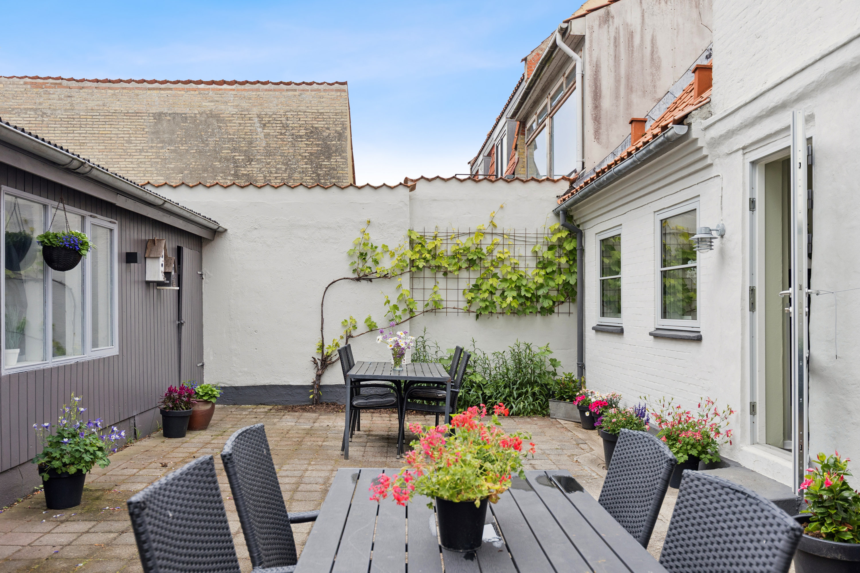 Fremhævet terrasse billede i fuldskærmstilstand. Billede af Østergade 86A, 5610 Assens