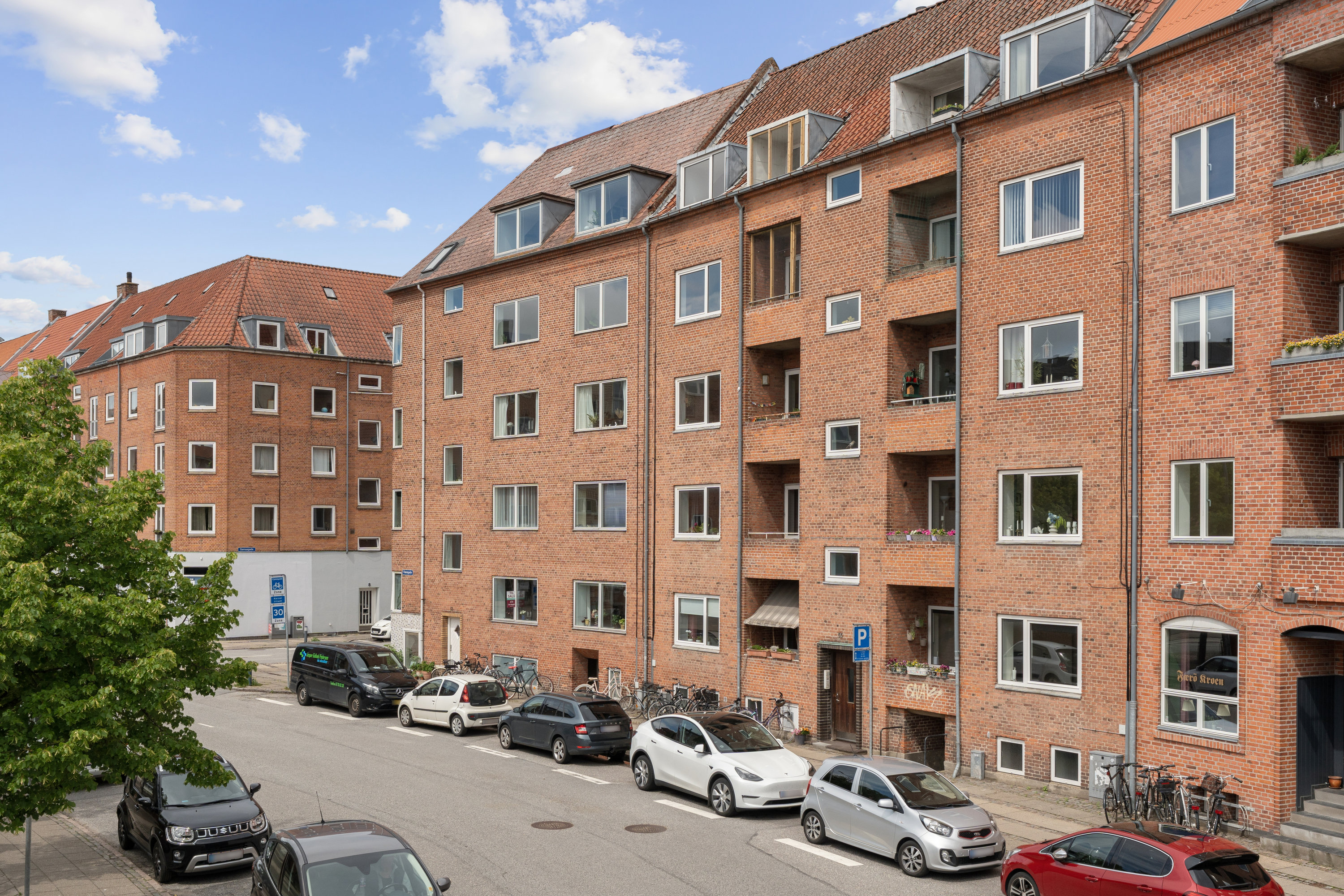 Fremhævet andet billede i fuldskærmstilstand. Billede af Færøgade 53, 3. th., 9000 Aalborg