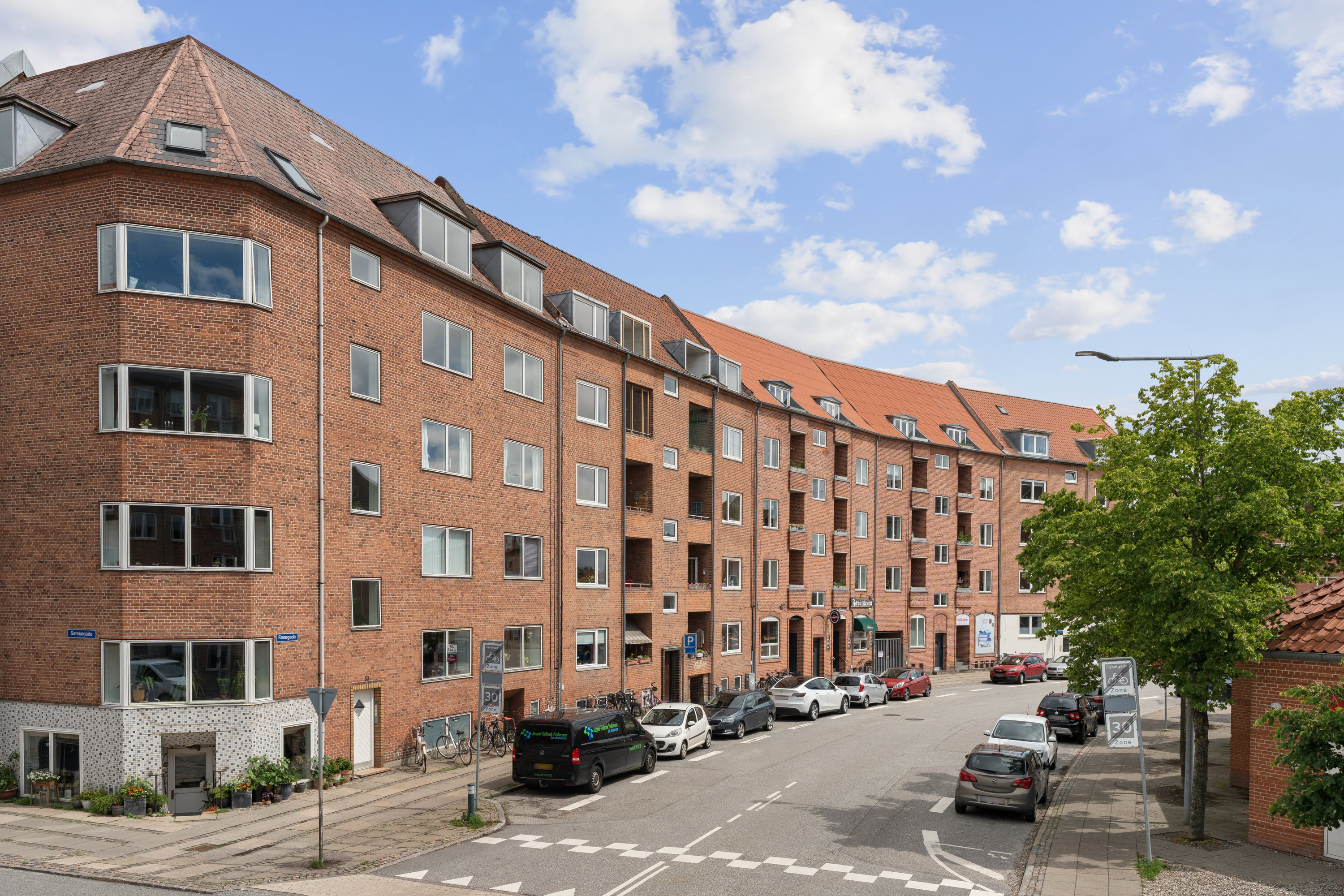 Fremhævet andet billede i fuldskærmstilstand. Billede af Færøgade 53, 3. th., 9000 Aalborg