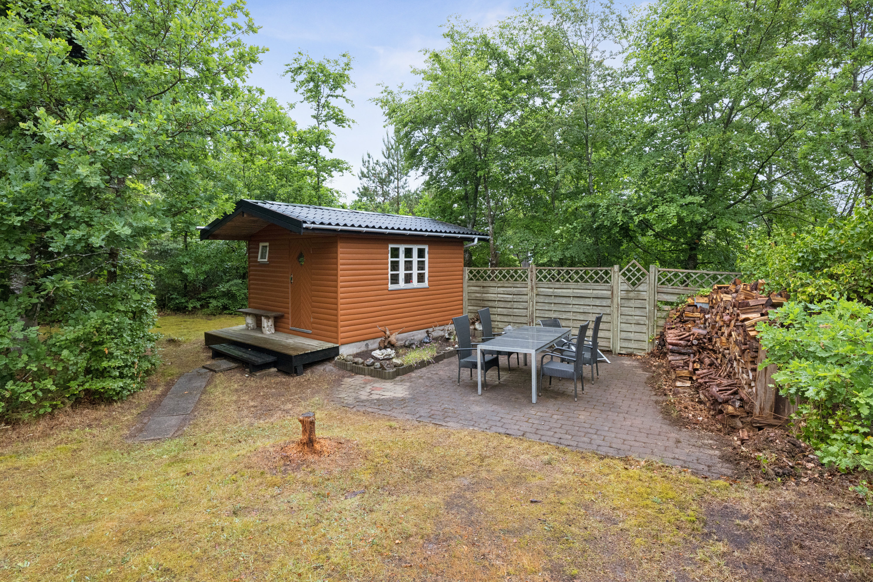 Fremhævet andet billede i fuldskærmstilstand. Billede af Skovvej 22, Fjellerup Strand, 8585 Glesborg