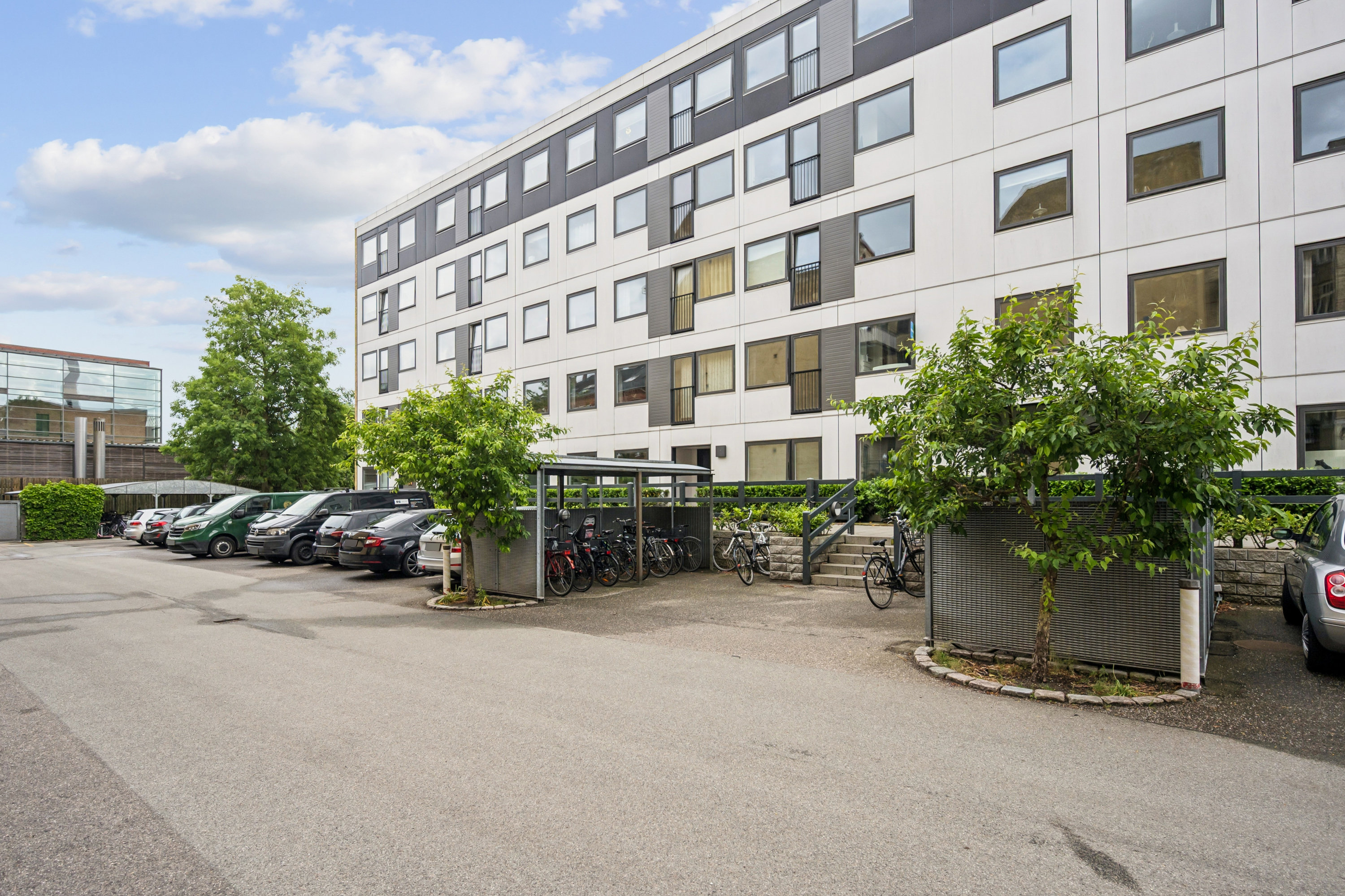 Fremhævet andet billede i fuldskærmstilstand. Billede af Sprogøvej 7, 1. th., 2000 Frederiksberg