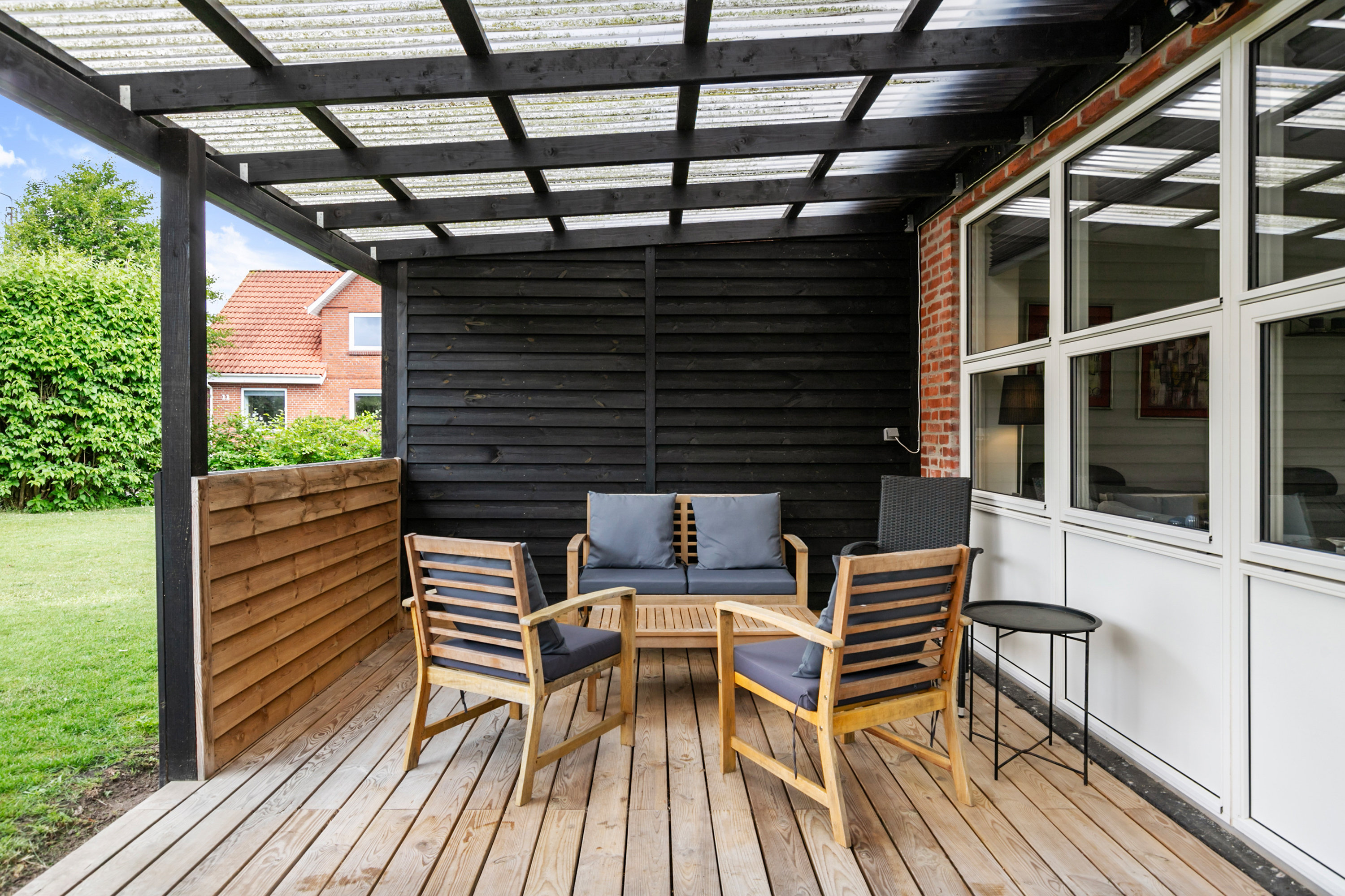 Fremhævet overdækket terrasse billede i fuldskærmstilstand. Billede af Klokkehøj 5, 9760 Vrå