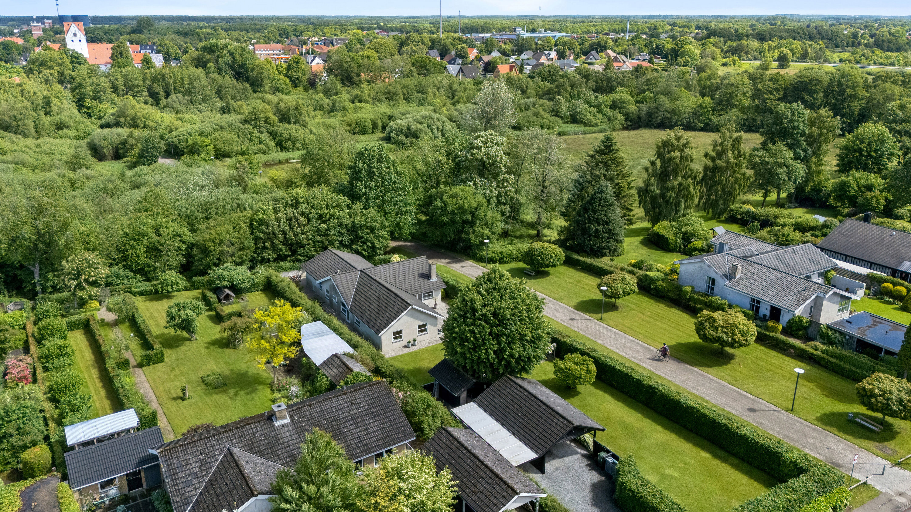 Fremhævet luftfoto billede i fuldskærmstilstand. Billede af Jorden Rundt 23, 7200 Grindsted