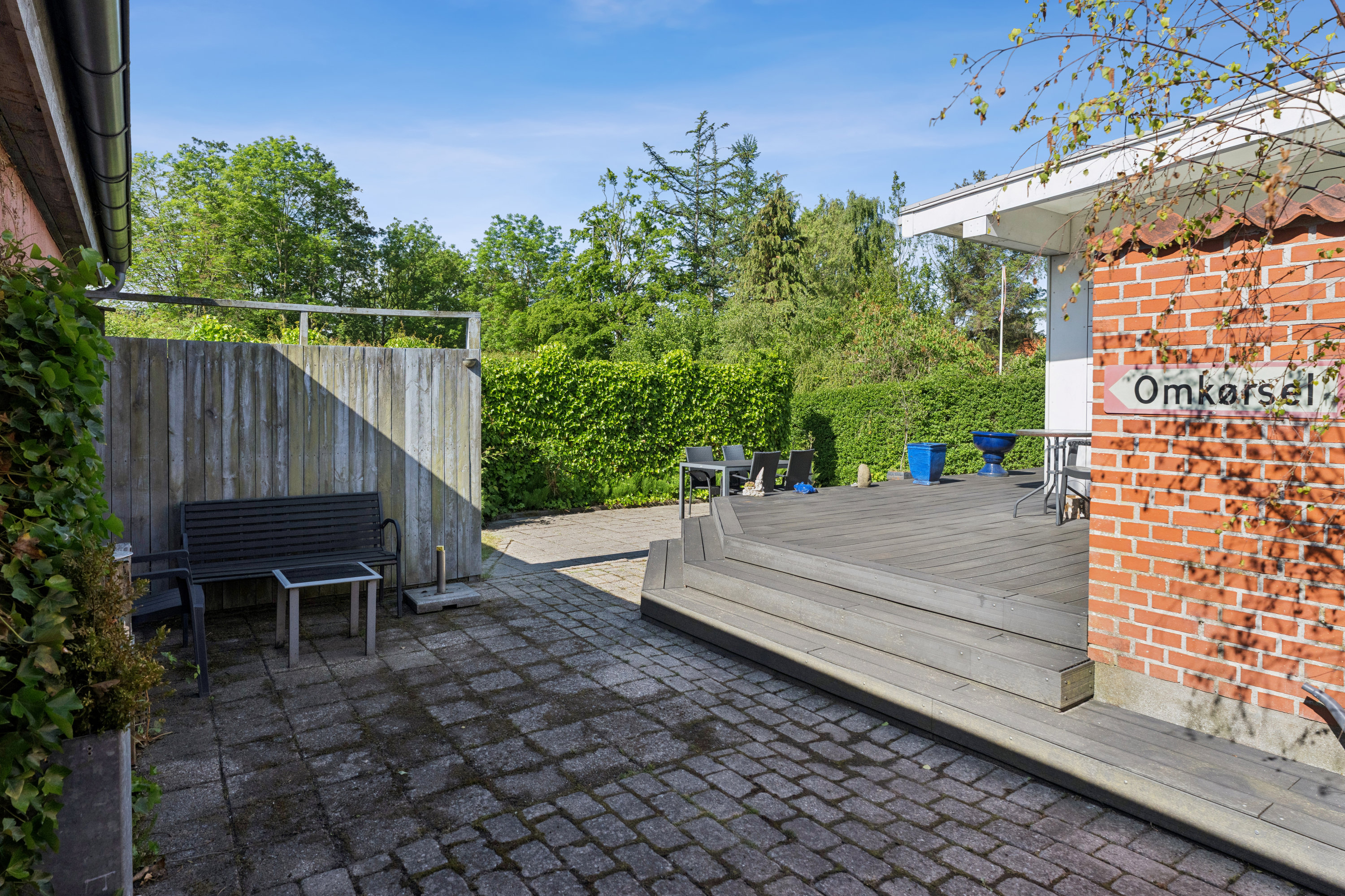 Fremhævet terrasse billede i fuldskærmstilstand. Billede af Mellemtoften 10, 8250 Egå