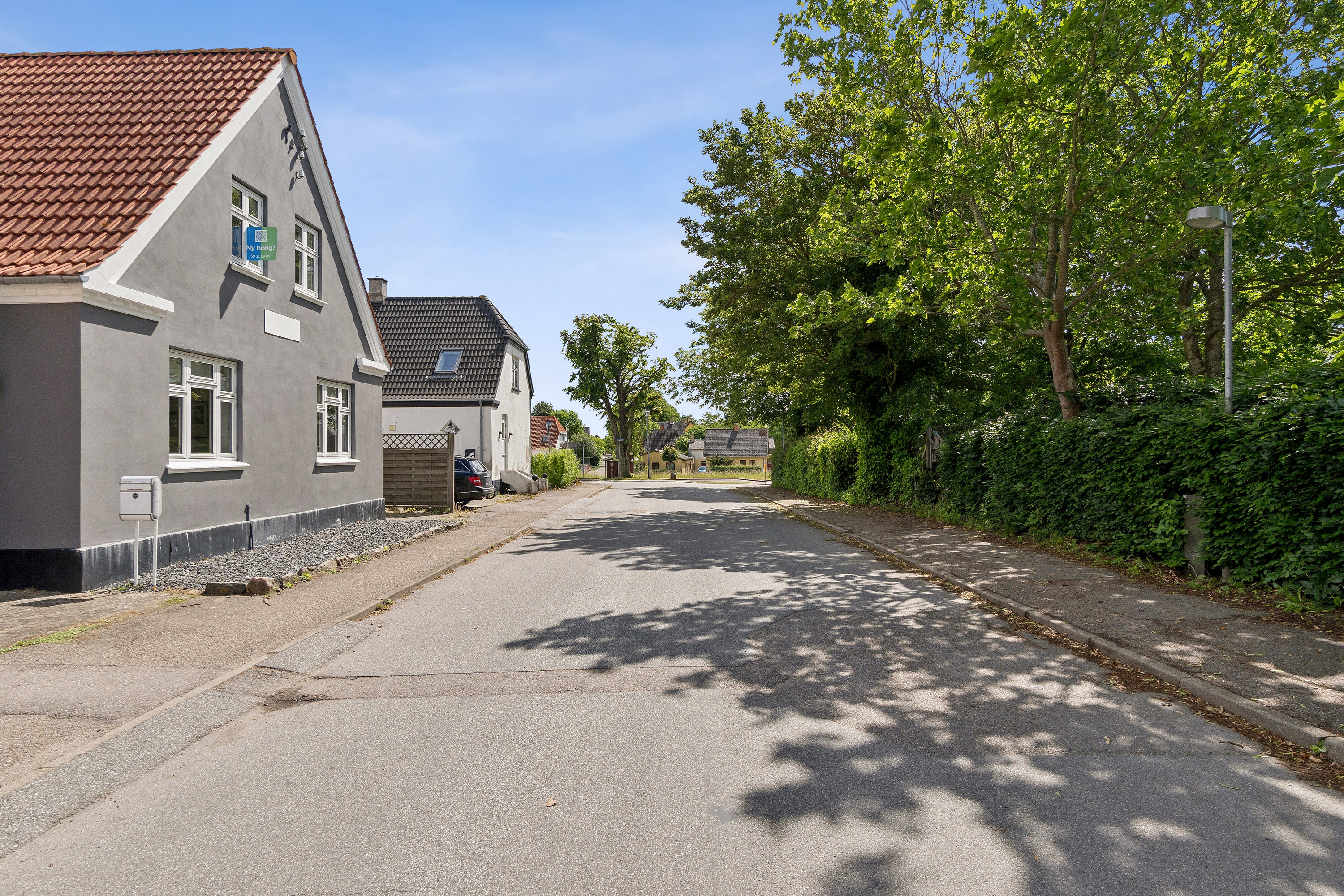 Fremhævet set fra vejen billede i fuldskærmstilstand. Billede af Soltoften 4, 4560 Vig