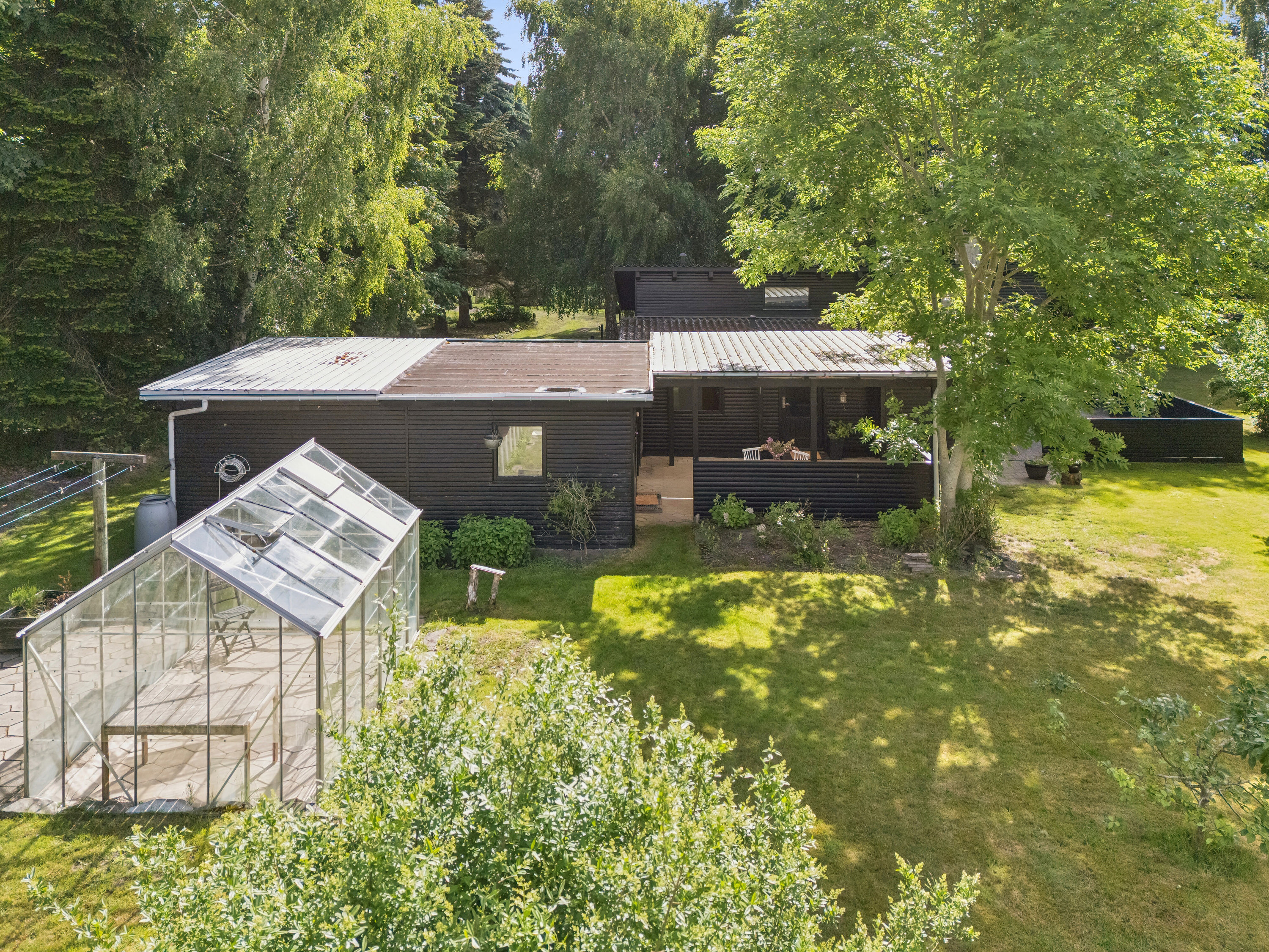 Fremhævet set fra haven billede i fuldskærmstilstand. Billede af Kratvej 22, Lammefjorden, 4571 Grevinge