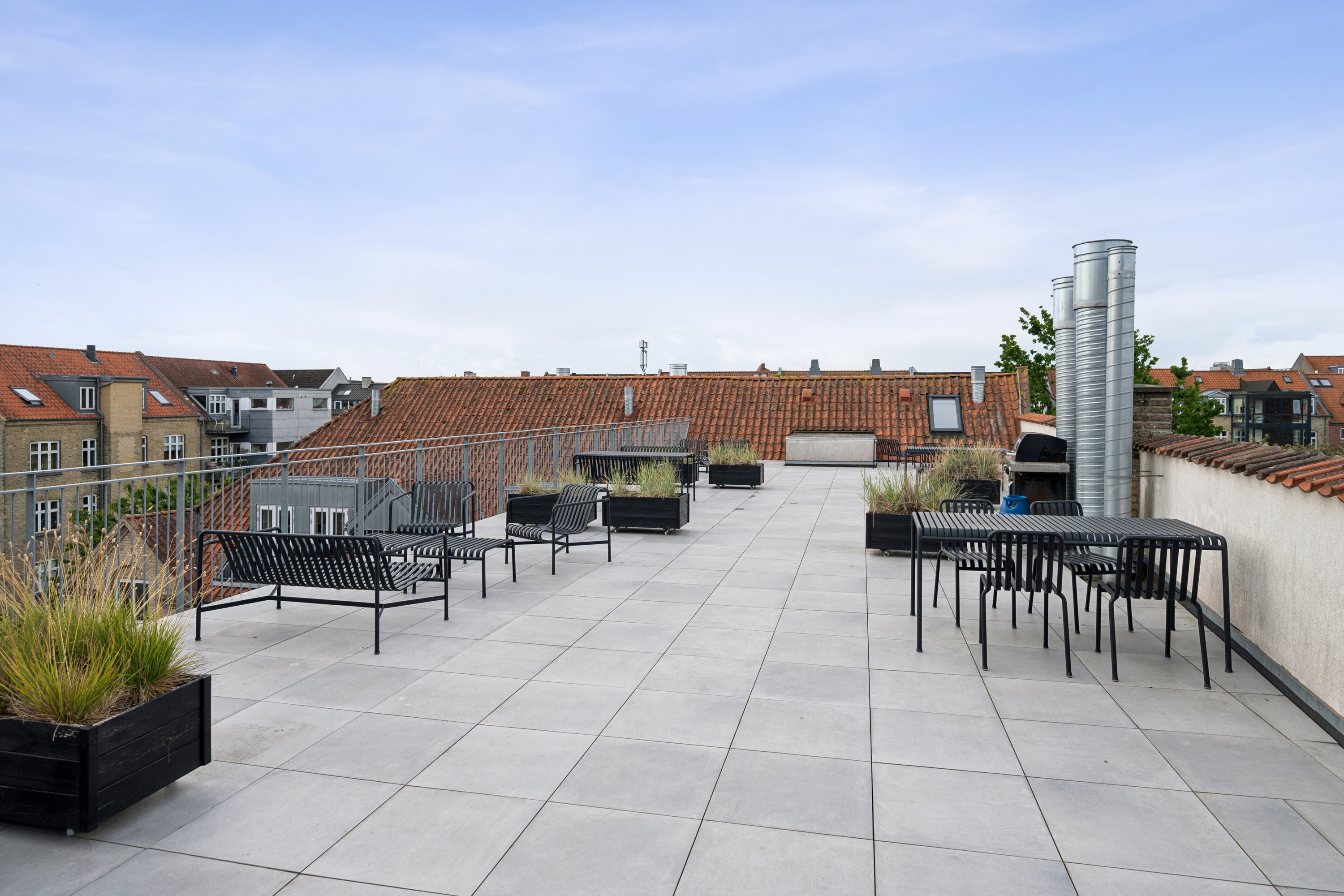 Fremhævet terrasse billede i fuldskærmstilstand. Billede af Skt. Pauls Gade 27F, st.. tv., 8000 Aarhus C