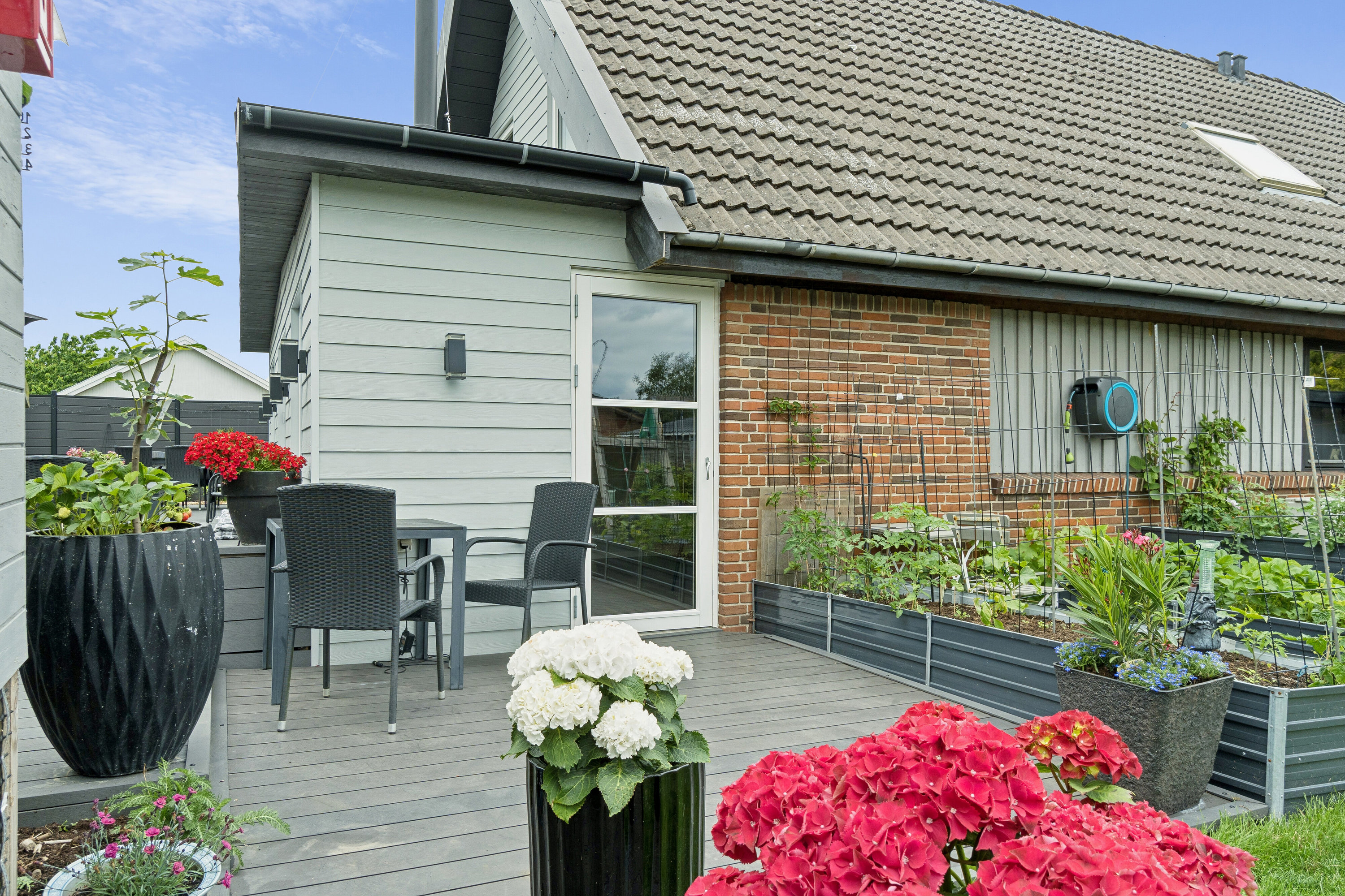 Fremhævet terrasse billede i fuldskærmstilstand. Billede af Engvej 52, Gelsted, 4160 Herlufmagle