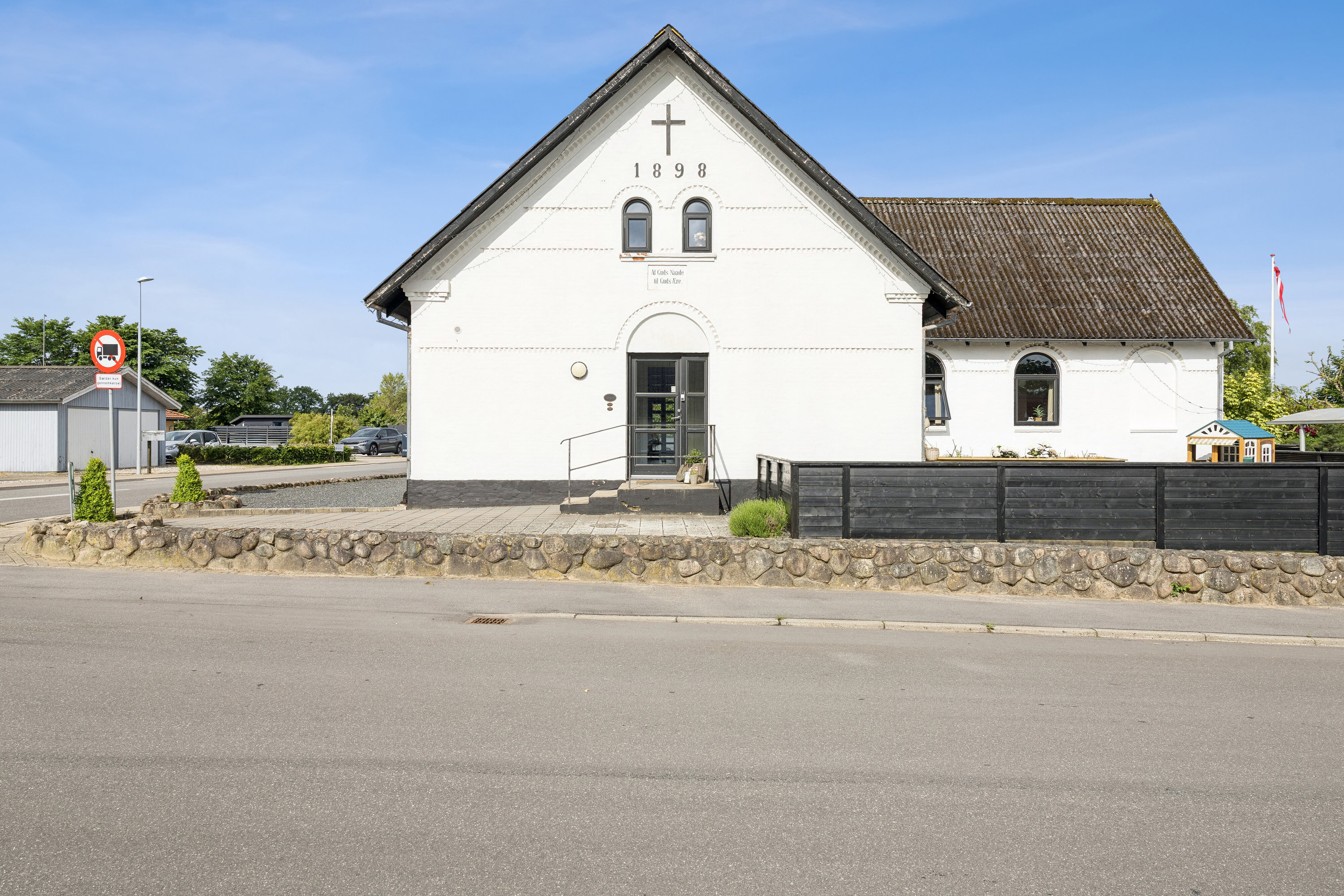 Fremhævet set fra vejen billede i fuldskærmstilstand. Billede af Baggesvognsvej 2, 9870 Sindal
