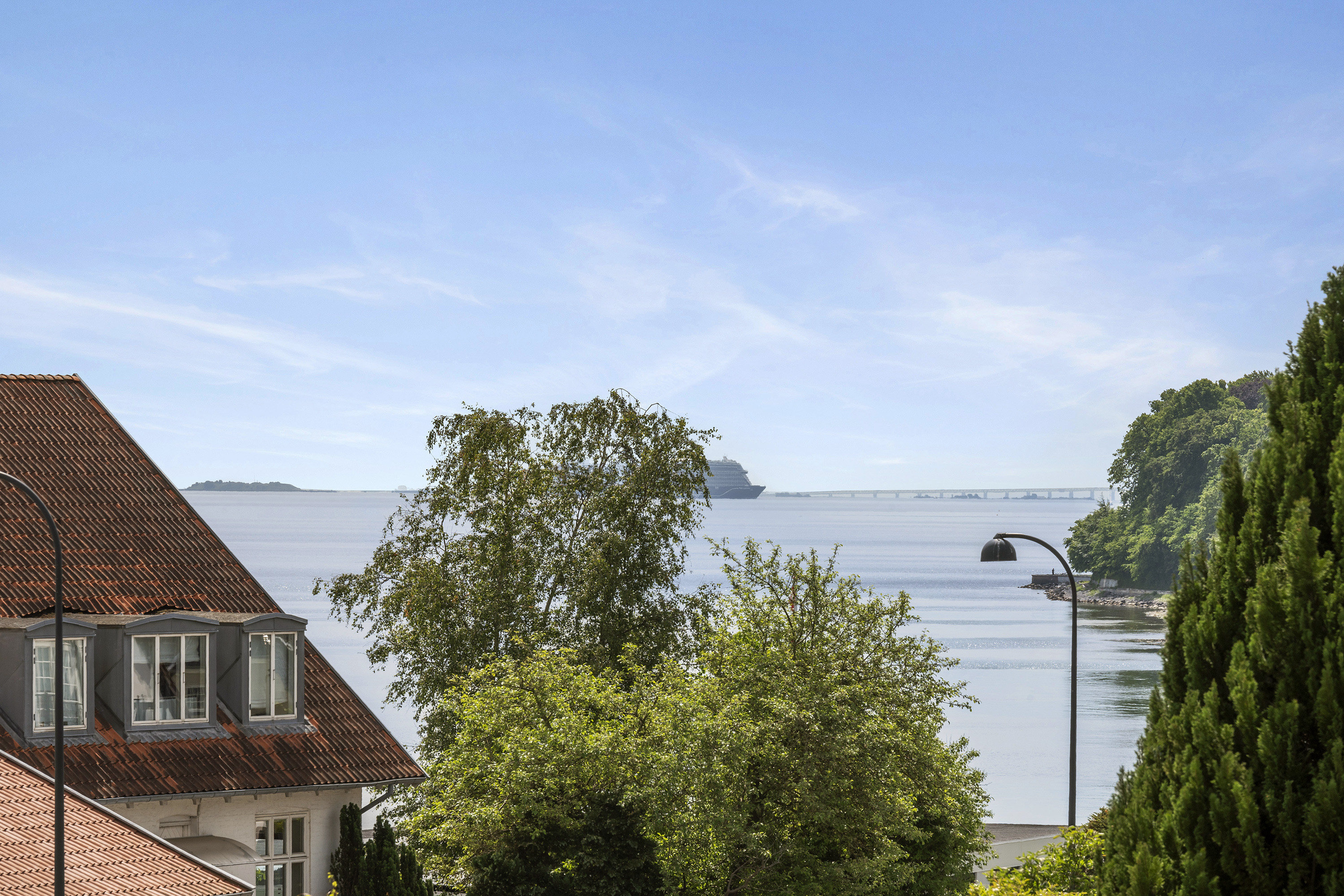 Fremhævet havudsigt billede i fuldskærmstilstand. Billede af Skodsborg Strandvej 91, 2942 Skodsborg
