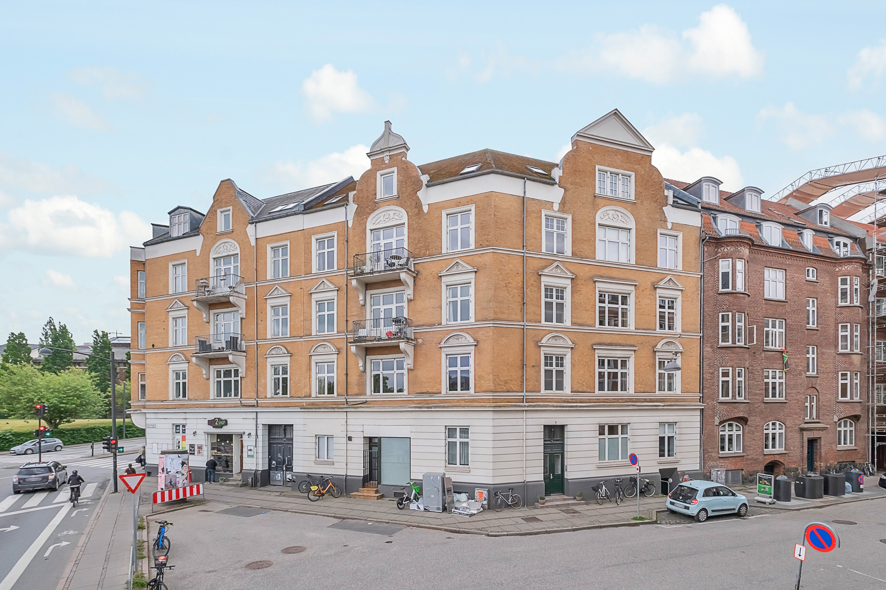 Fremhævet facade billede i fuldskærmstilstand. Billede af Marstrandsgade 3, 2. th., 8000 Aarhus C