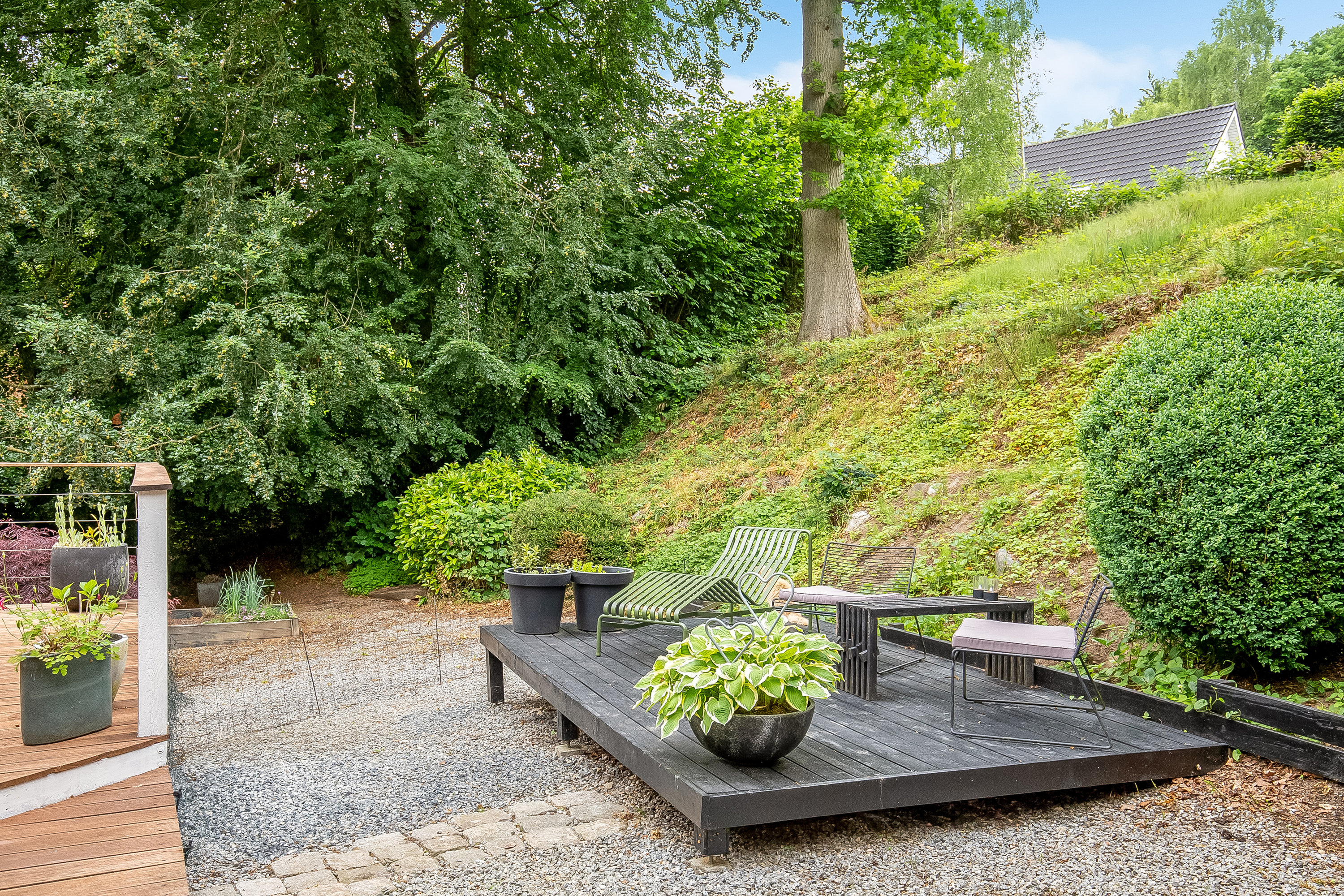Fremhævet terrasse billede i fuldskærmstilstand. Billede af Stationsvej 44, Brejning, 7080 Børkop