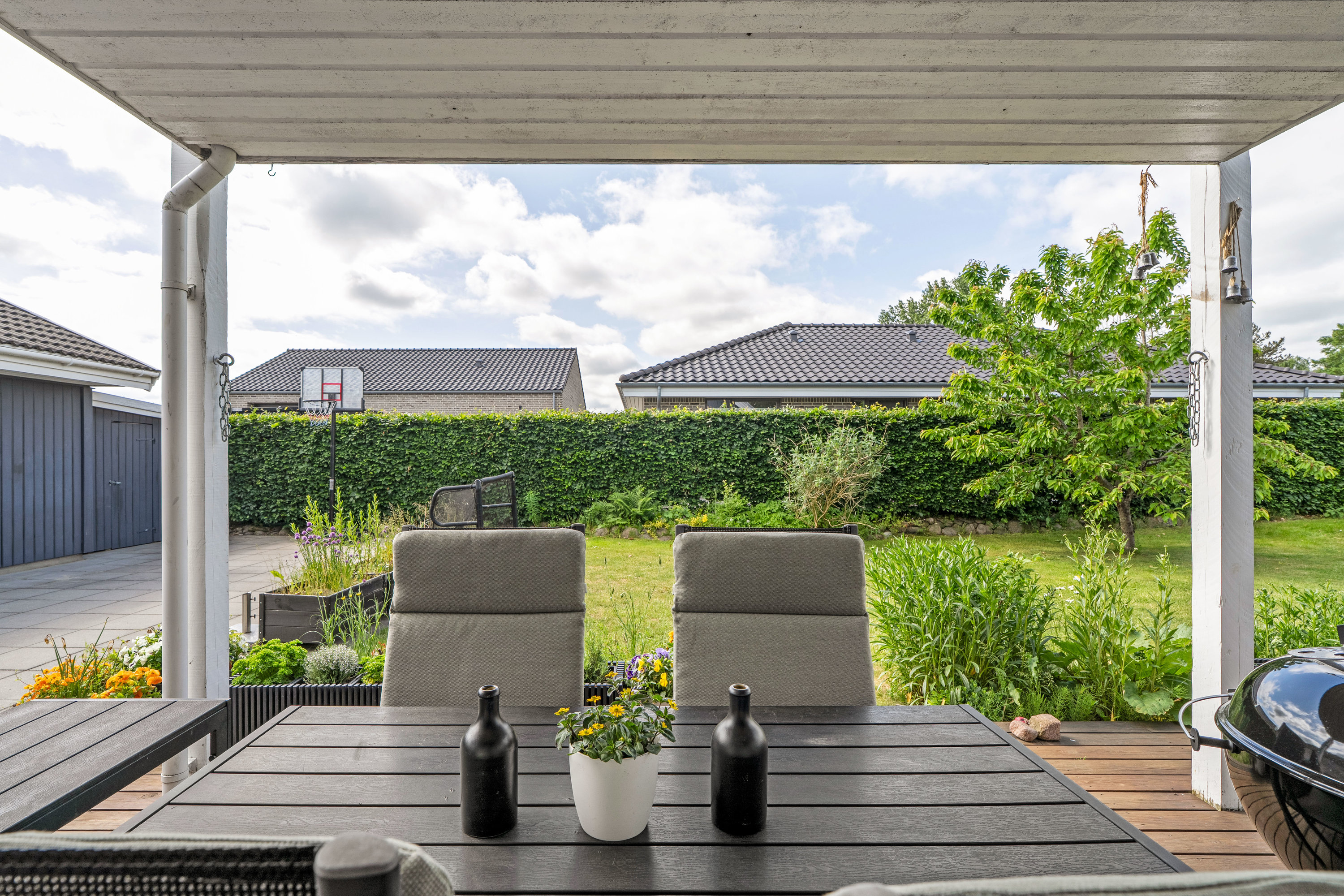 Fremhævet overdækket terrasse billede i fuldskærmstilstand. Billede af Th. Petersens Vej 25, 3330 Gørløse