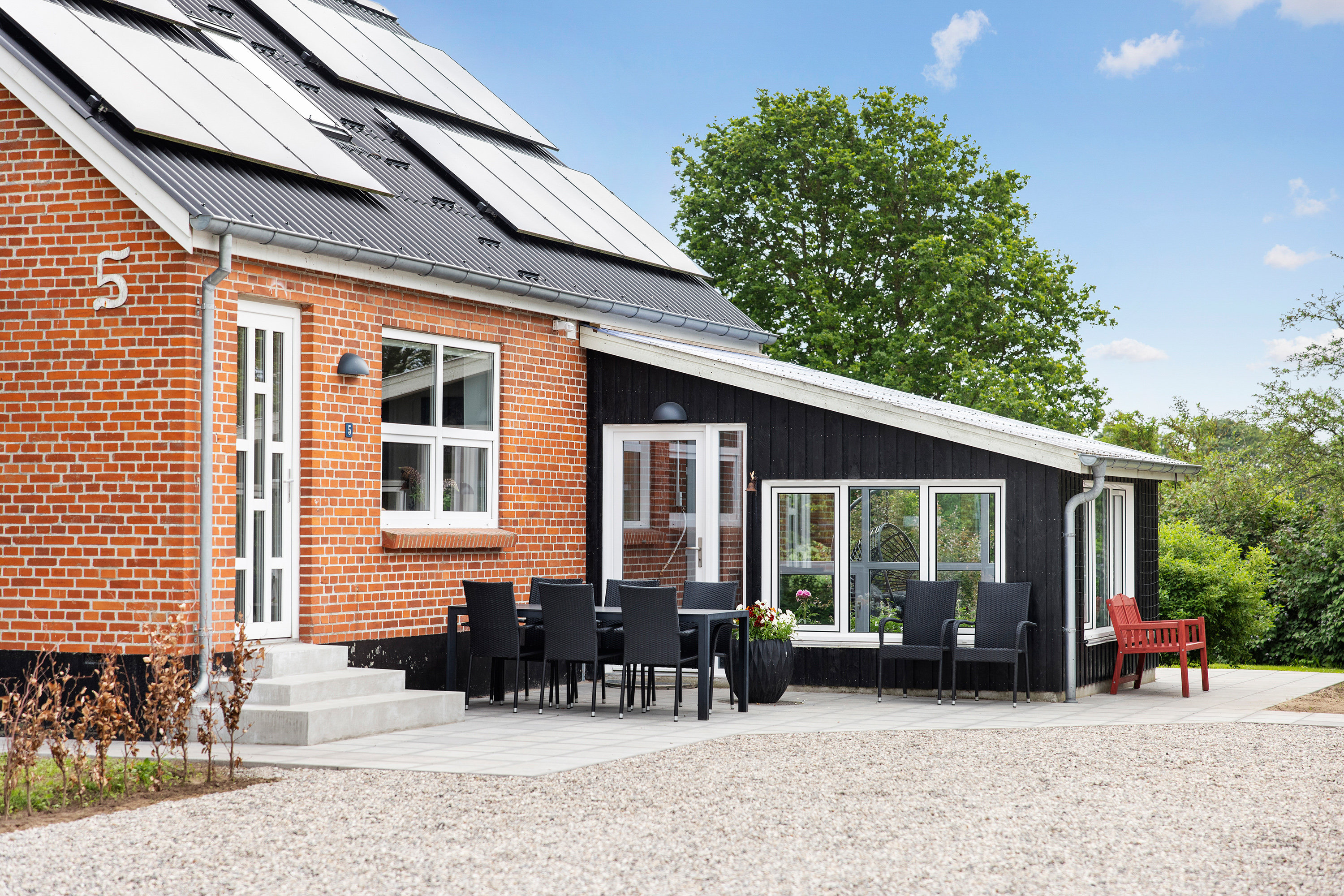 Fremhævet terrasse billede i fuldskærmstilstand. Billede af Svangenvej 5, 9300 Sæby