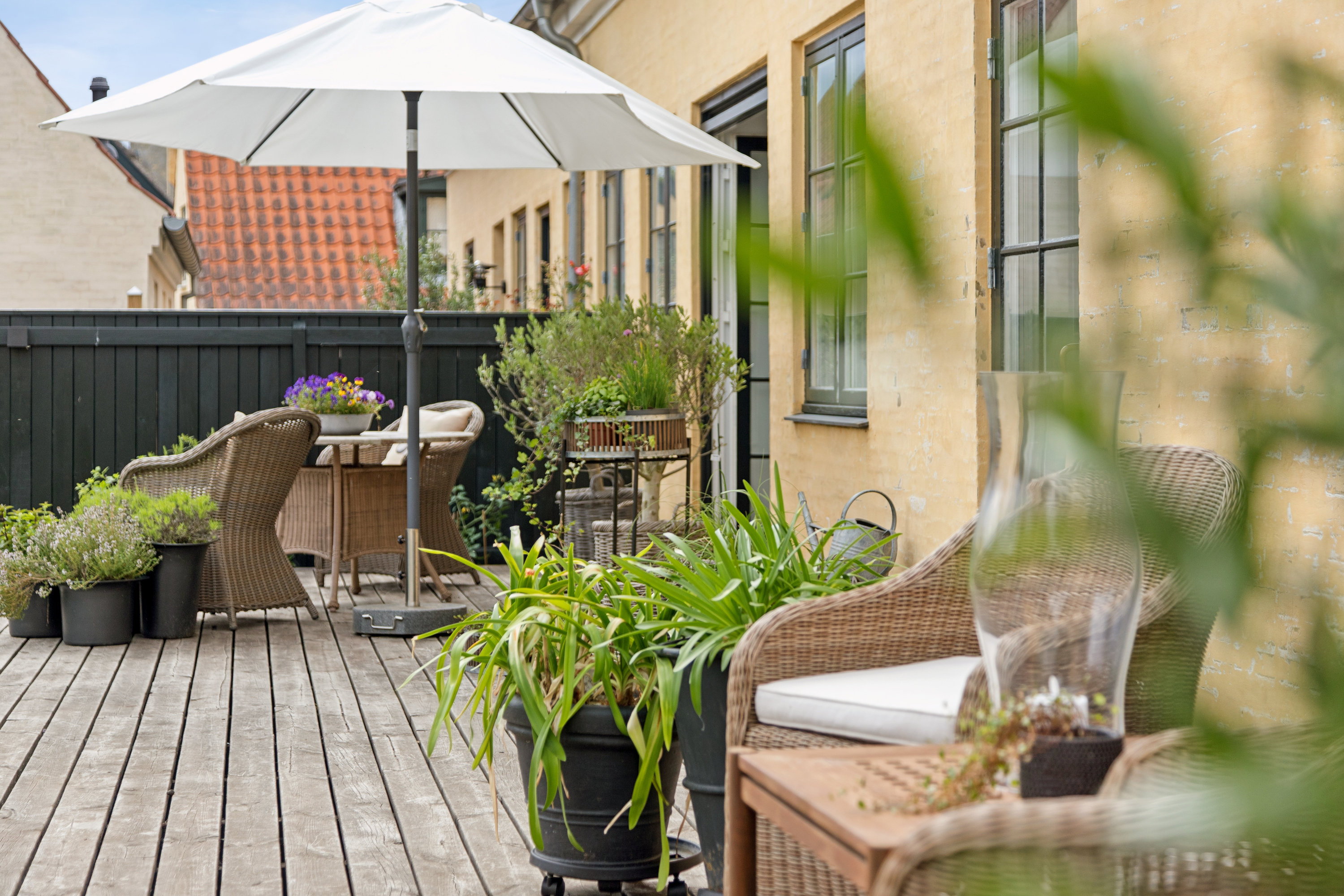 Fremhævet terrasse billede i fuldskærmstilstand. Billede af Lodsstræde 4B, st. th., 2791 Dragør