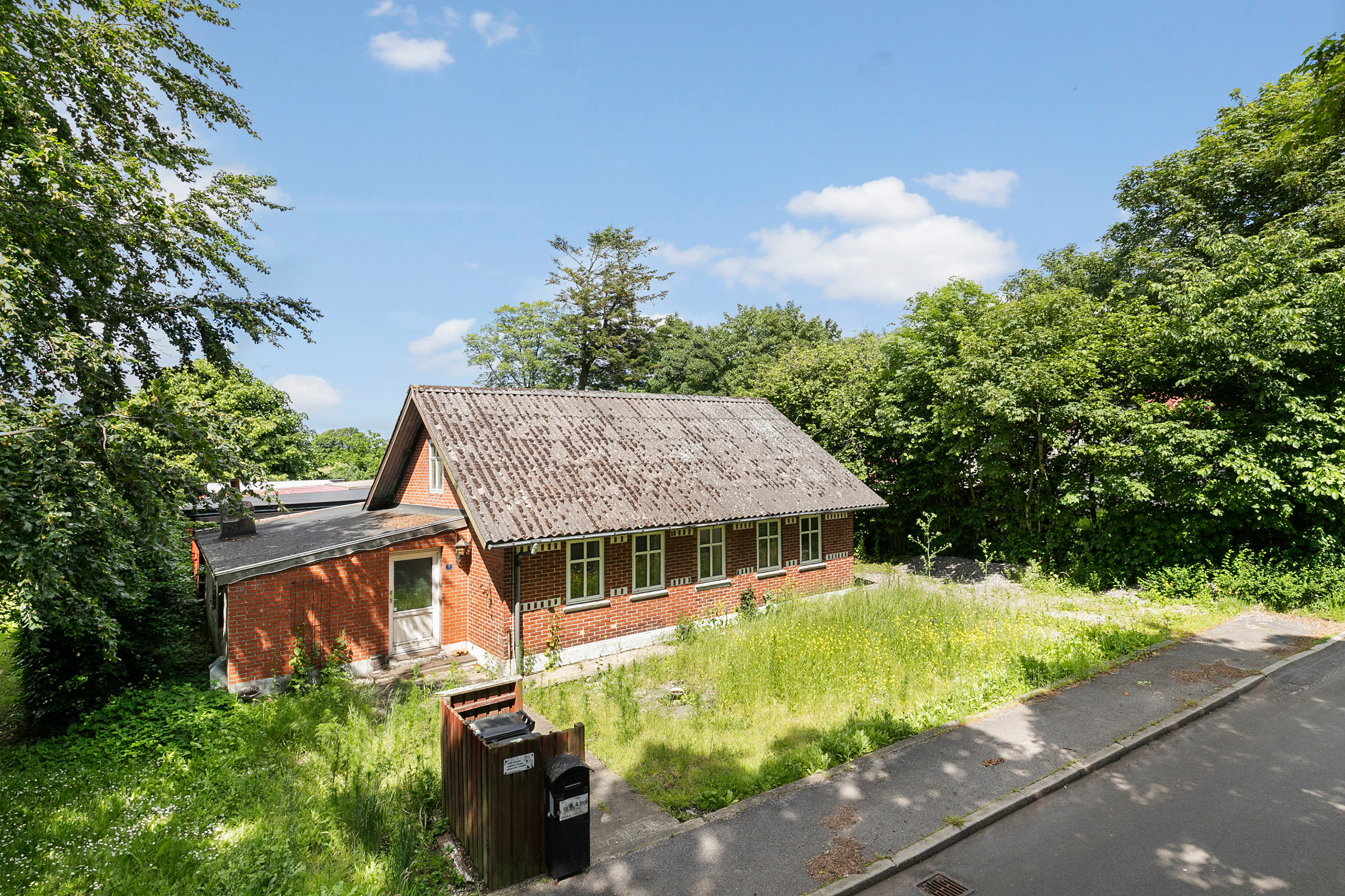 Fremhævet facade billede i fuldskærmstilstand. Billede af Korsholmvej 9, Korsholm, 9690 Fjerritslev