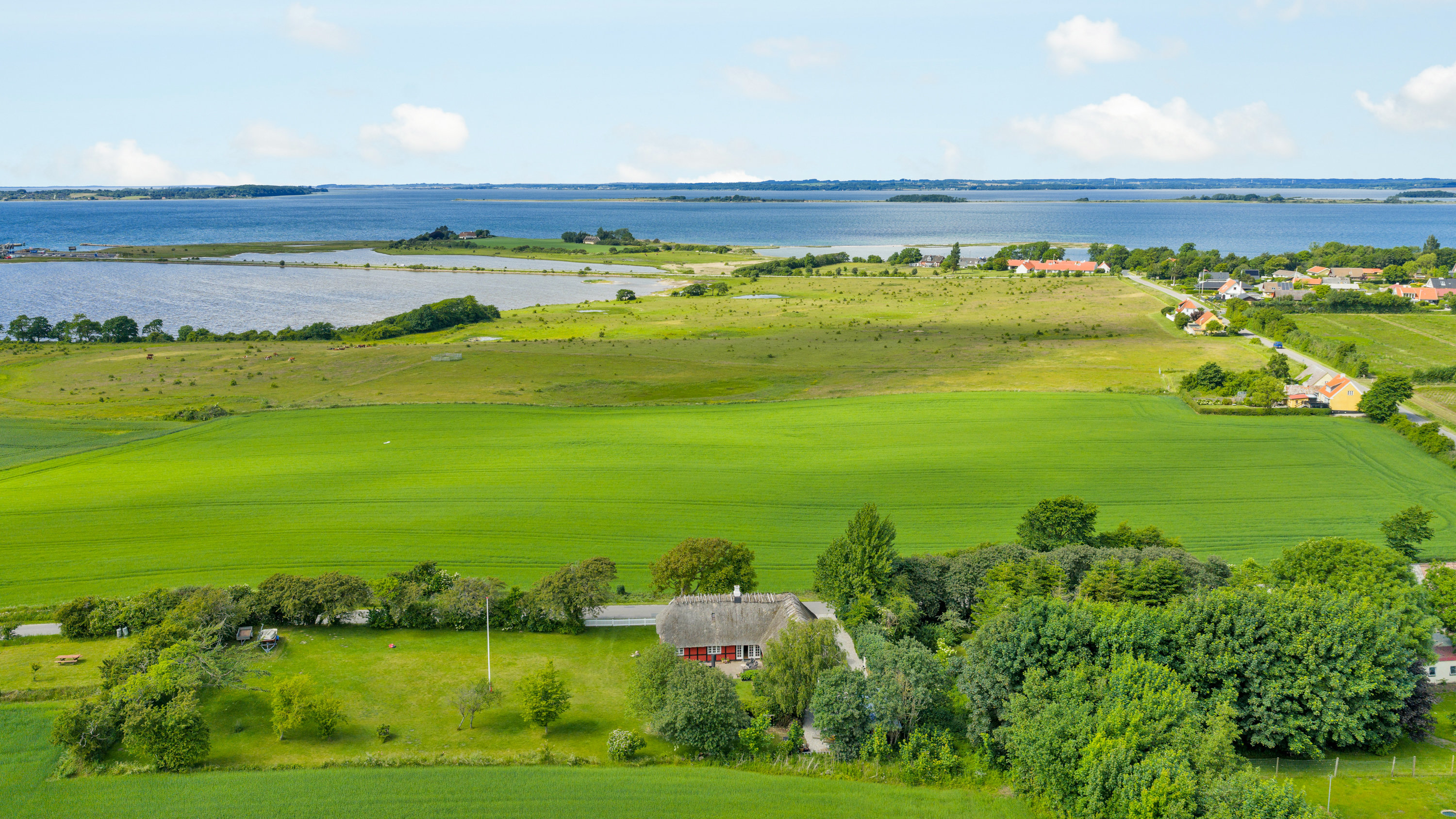 Fremhævet luftfoto billede i fuldskærmstilstand. Billede af Dyndkrogvej 3, Bøjden, 5600 Faaborg
