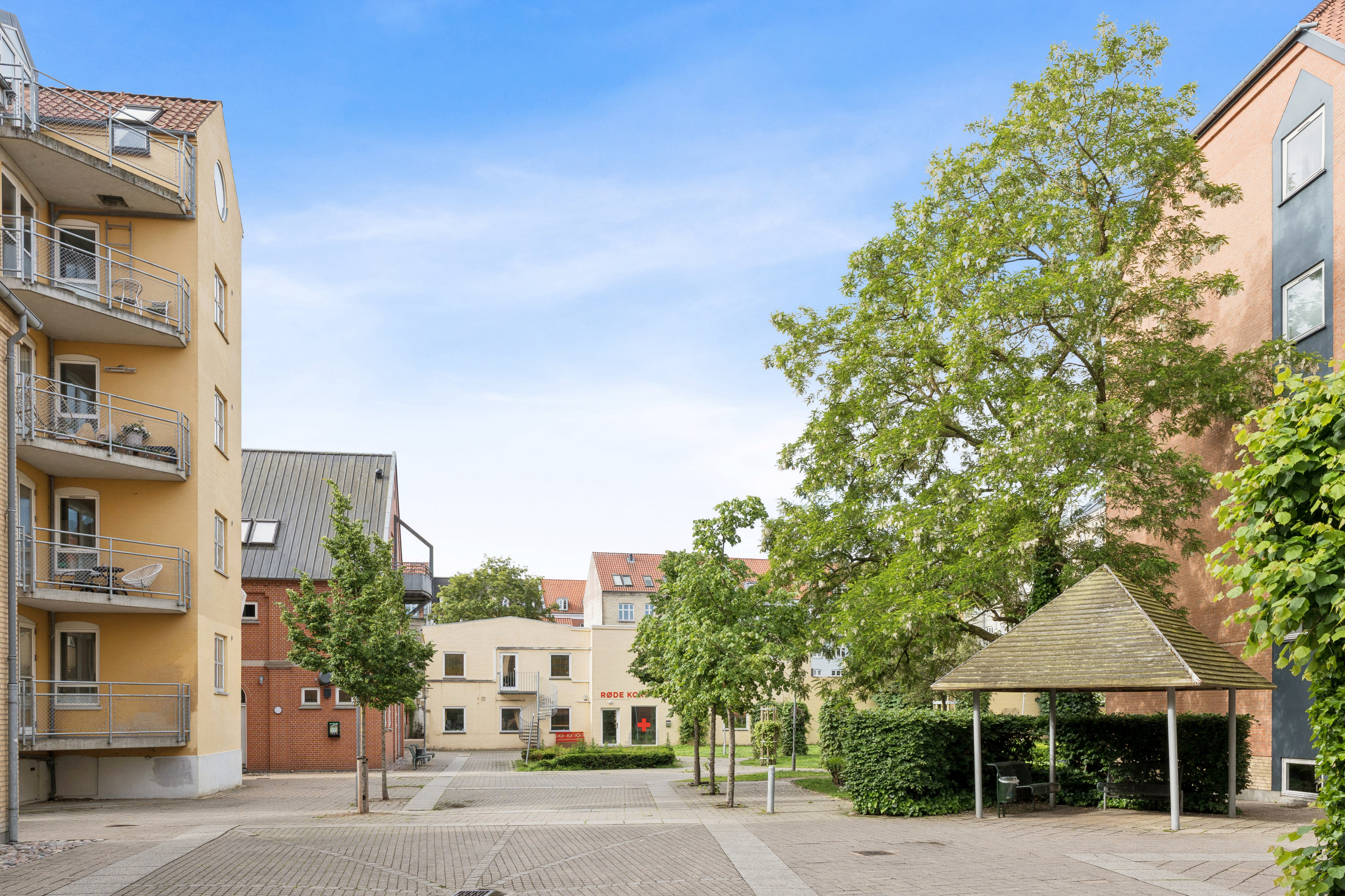Fremhævet andet billede i fuldskærmstilstand. Billede af Niels Ebbesens Gade 12A, 2. tv., 9000 Aalborg