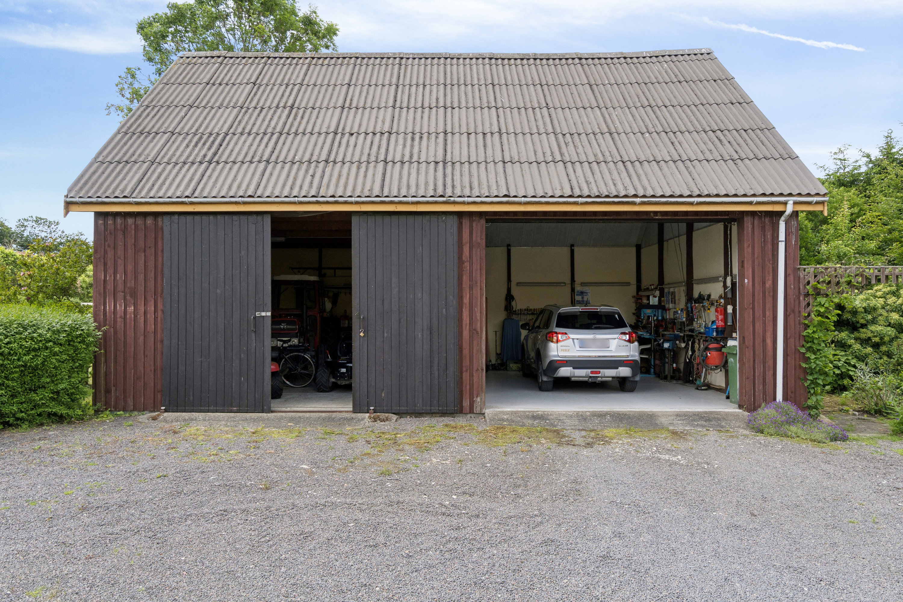 Fremhævet carport billede i fuldskærmstilstand. Billede af Almindingensvej 68, Østermarie, 3751 Østermarie