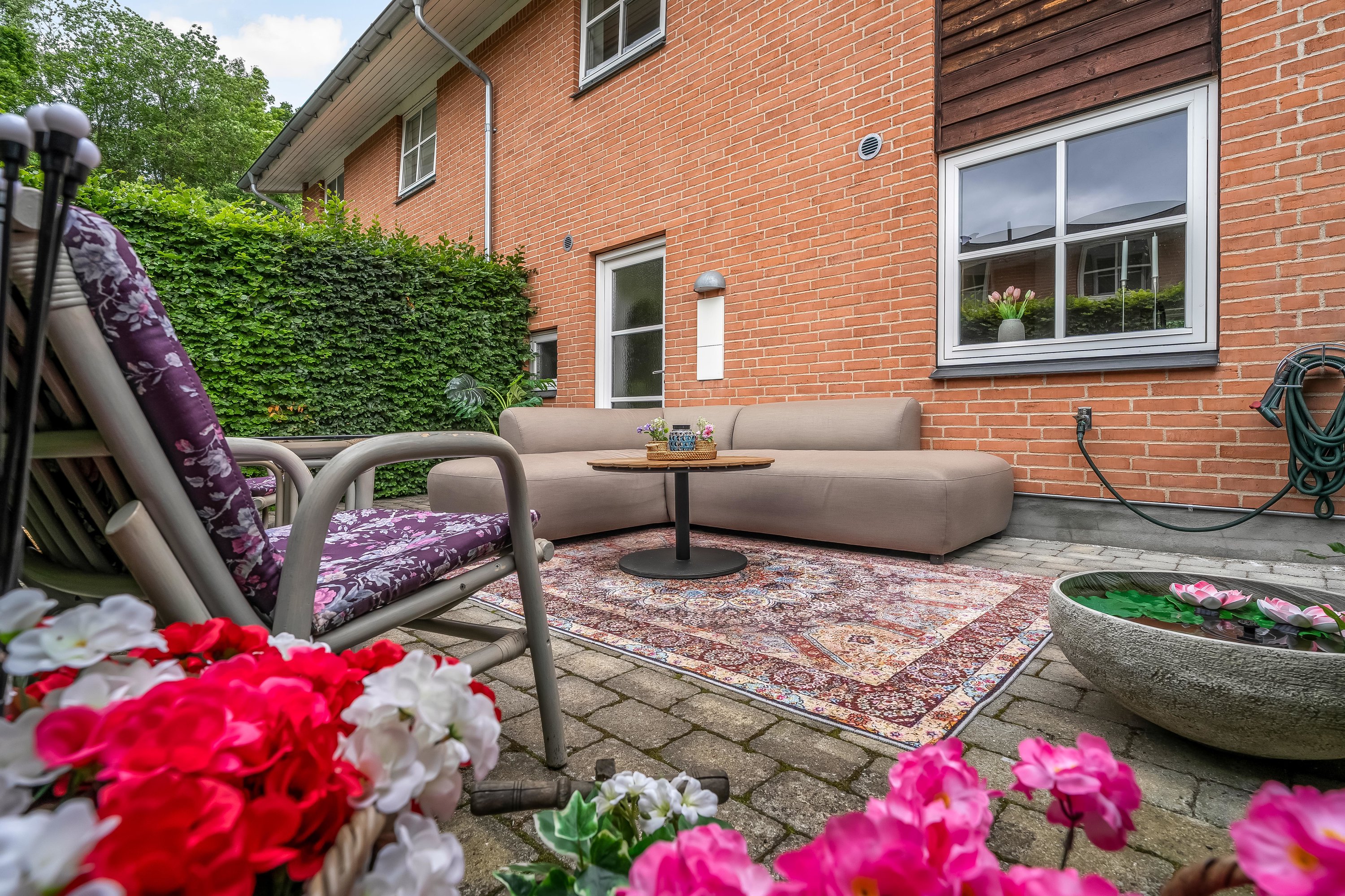 Fremhævet terrasse billede i fuldskærmstilstand. Billede af Kongens Vænge 289, 3400 Hillerød