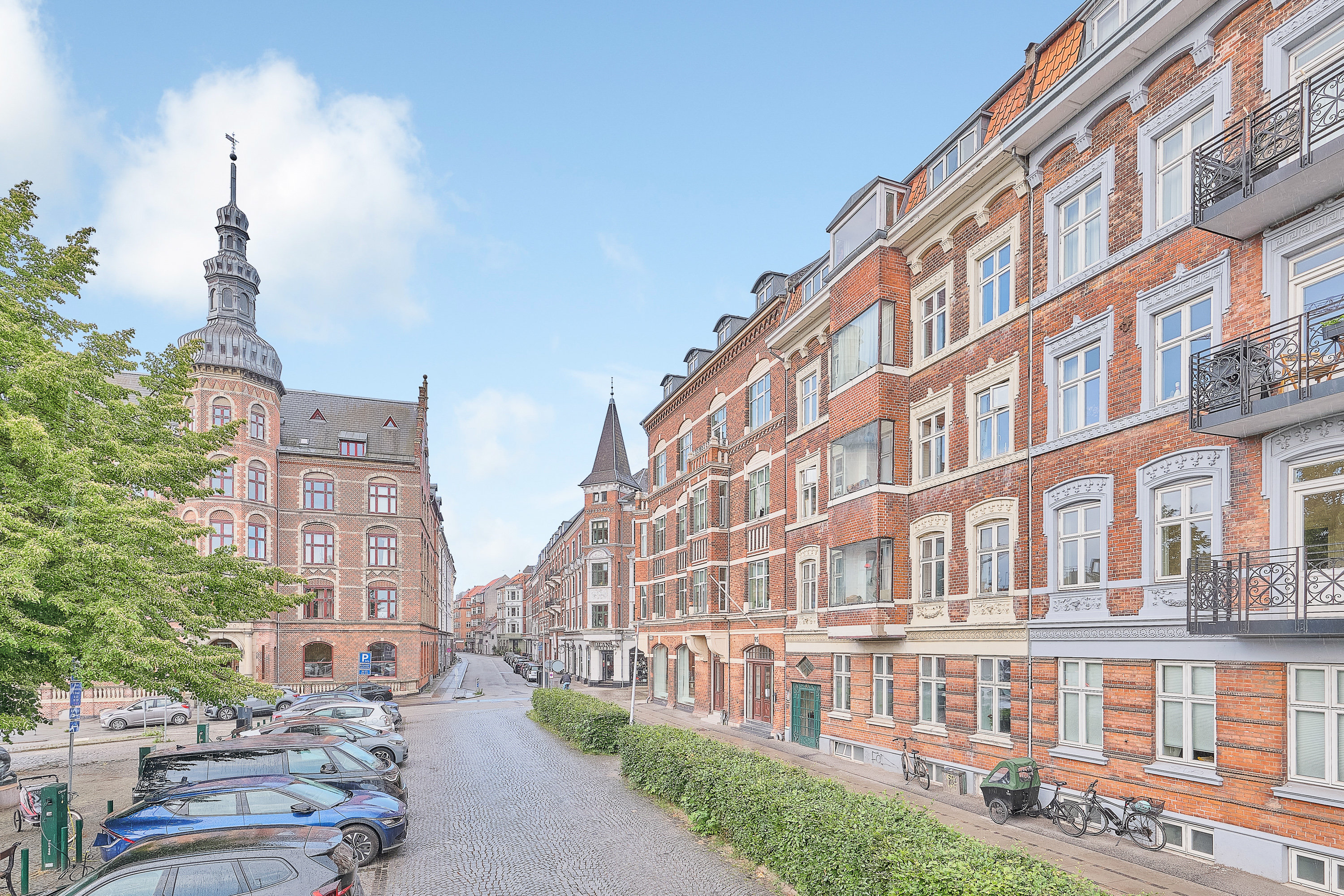 Fremhævet facade billede i fuldskærmstilstand. Billede af Mejlgade 97, 2., 8000 Aarhus C
